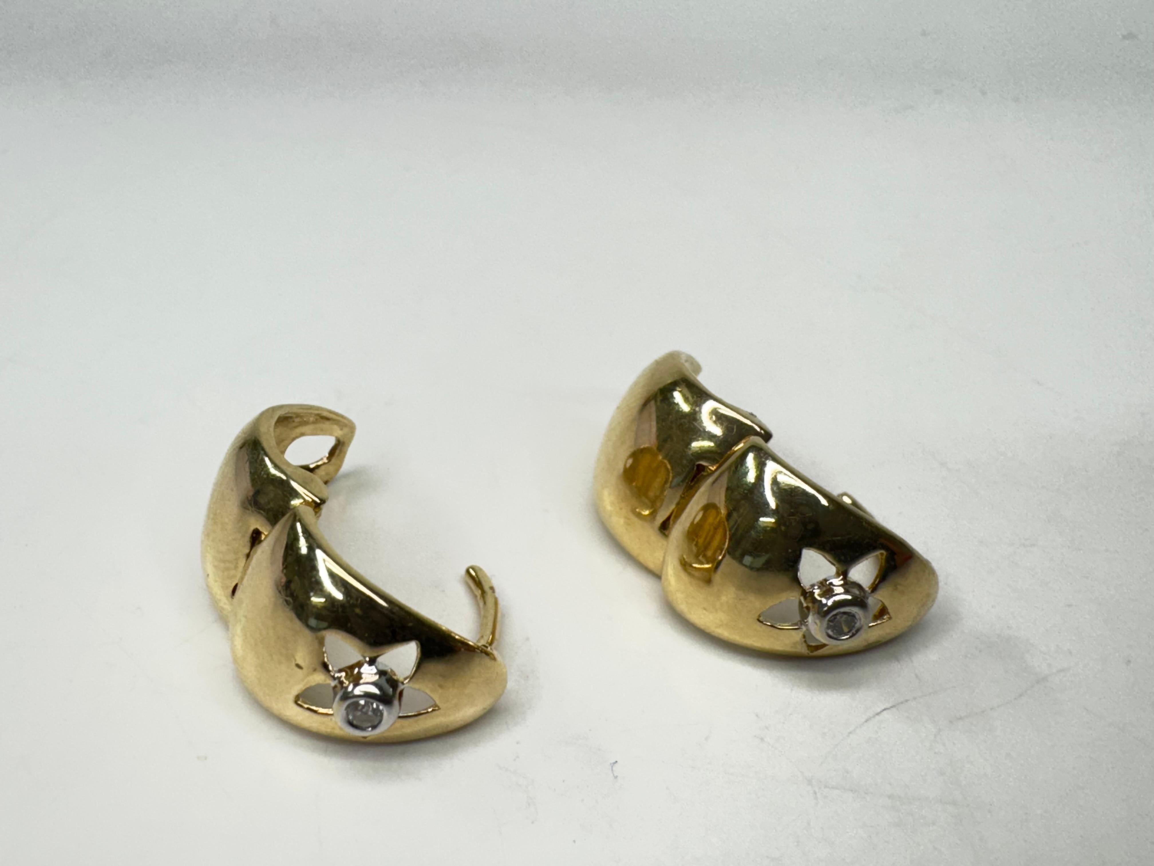 Contemporaneo Orecchini con castone in oro 14k in vendita
