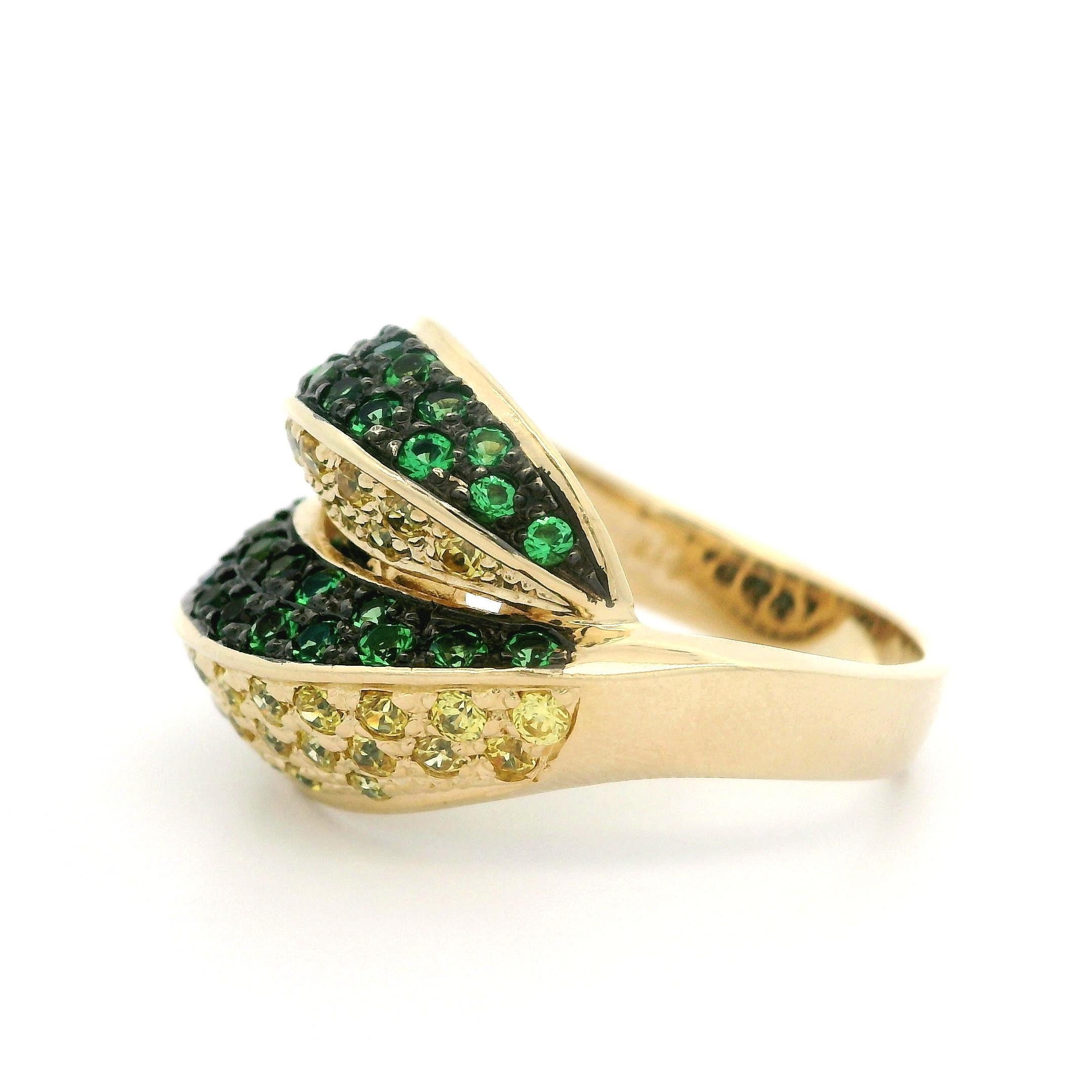 -A. Stone
(37) Nature Tsavorites autentiche - taglio rotondo - incastonate - colore verde vibrante - 1,0ctw (circa)
(44) Zaffiri naturali autentici - taglio rotondo a brillante - incastonati - colore giallo oro fiammante - 1,0ctw (circa)
Peso totale