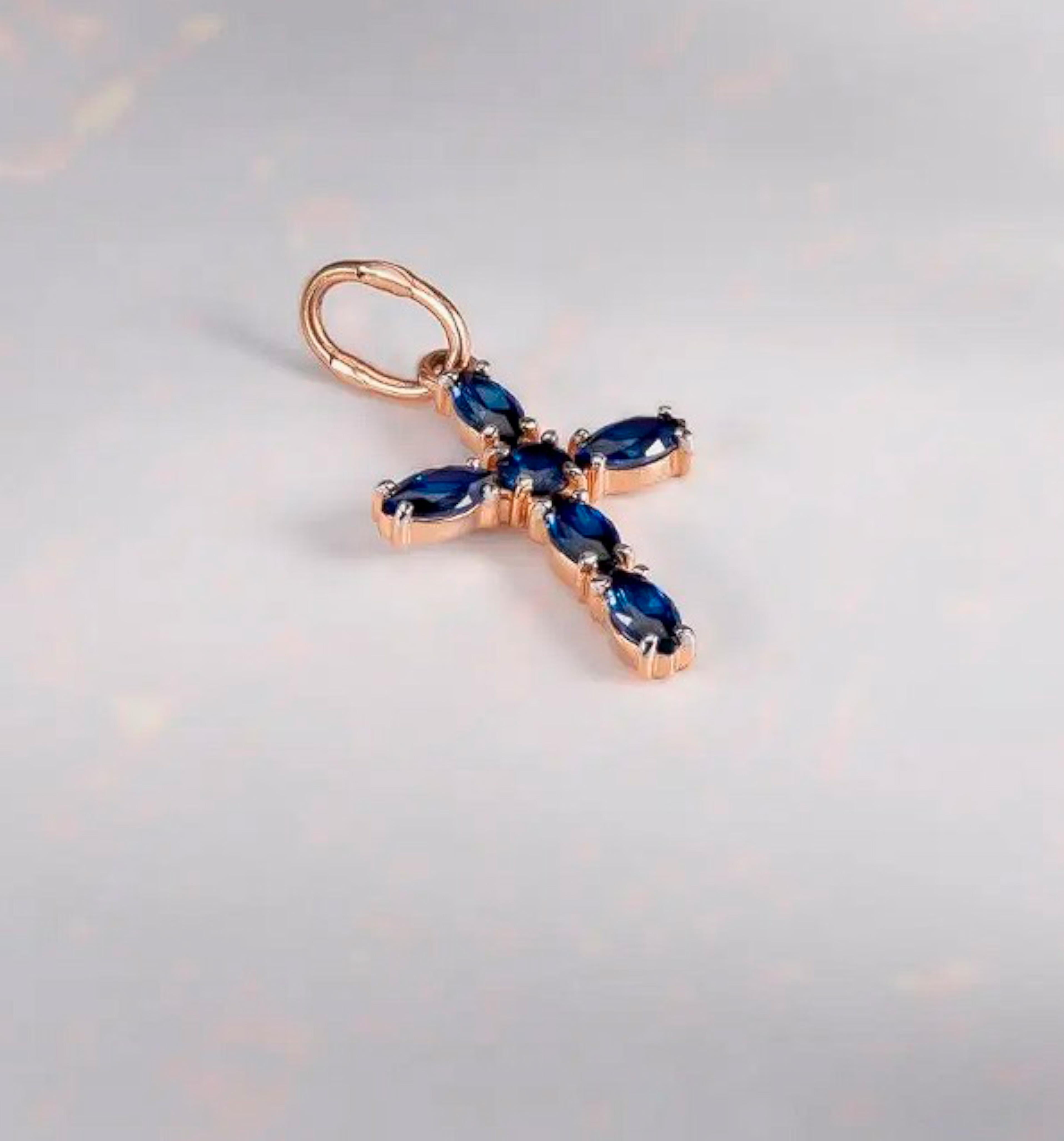 Marquise Cut 14k gold blue gemstones cross pendant For Sale