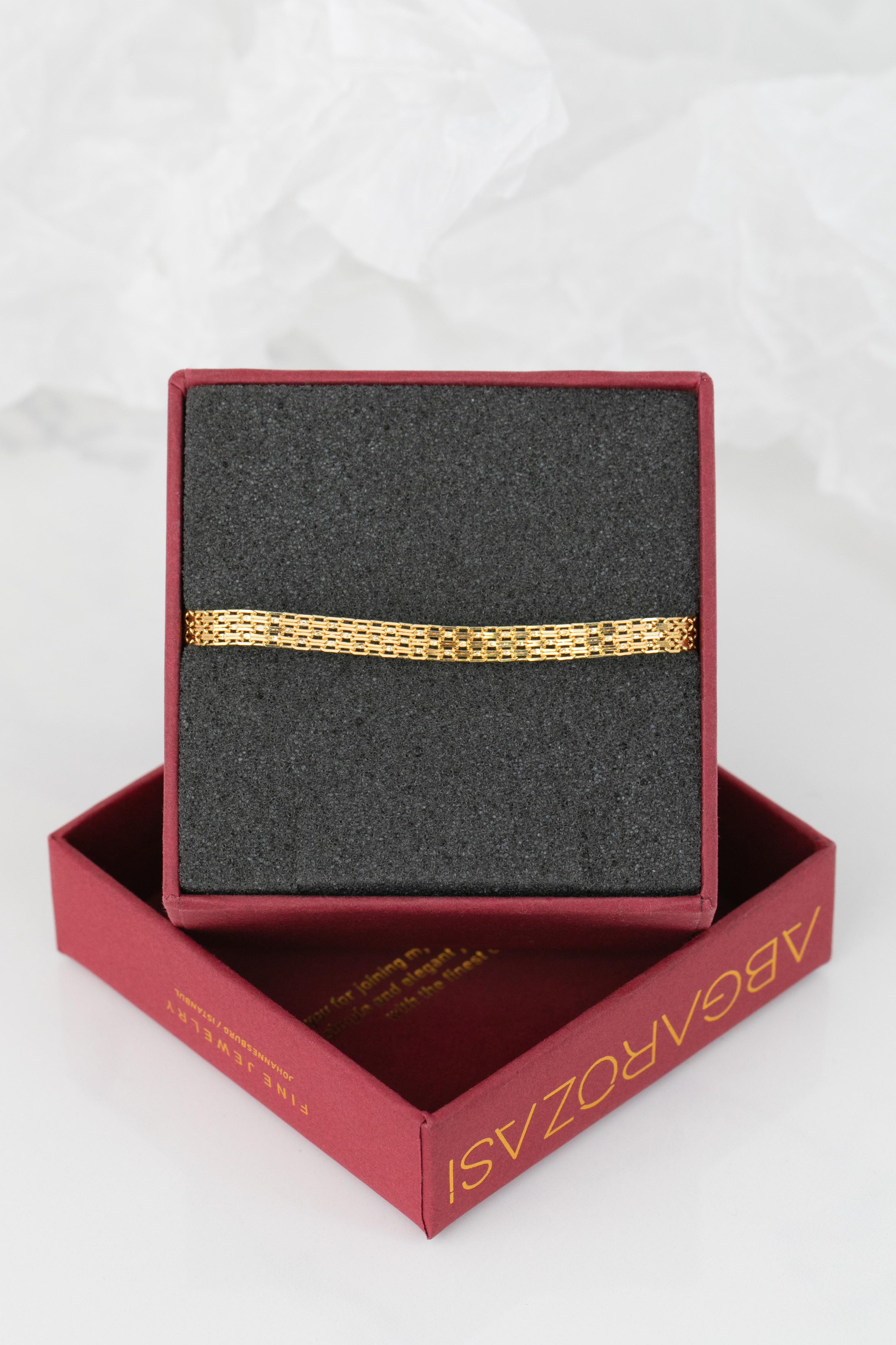 14k Gold Bracelet Bismark Chain Model Bracelet For Sale 4