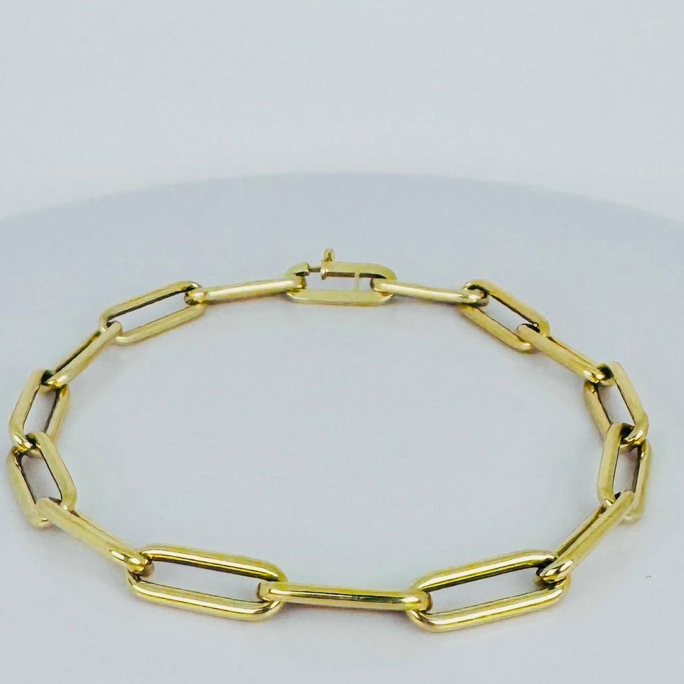 Mira esta preciosa pulsera vintage de oro de 14 quilates cerrada para siempre.  ¡Clásico, elegante y para siempre!  Esta pulsera es un imprescindible atemporal y puede combinarse perfectamente con el resto de tus joyas. Absolutamente imprescindible