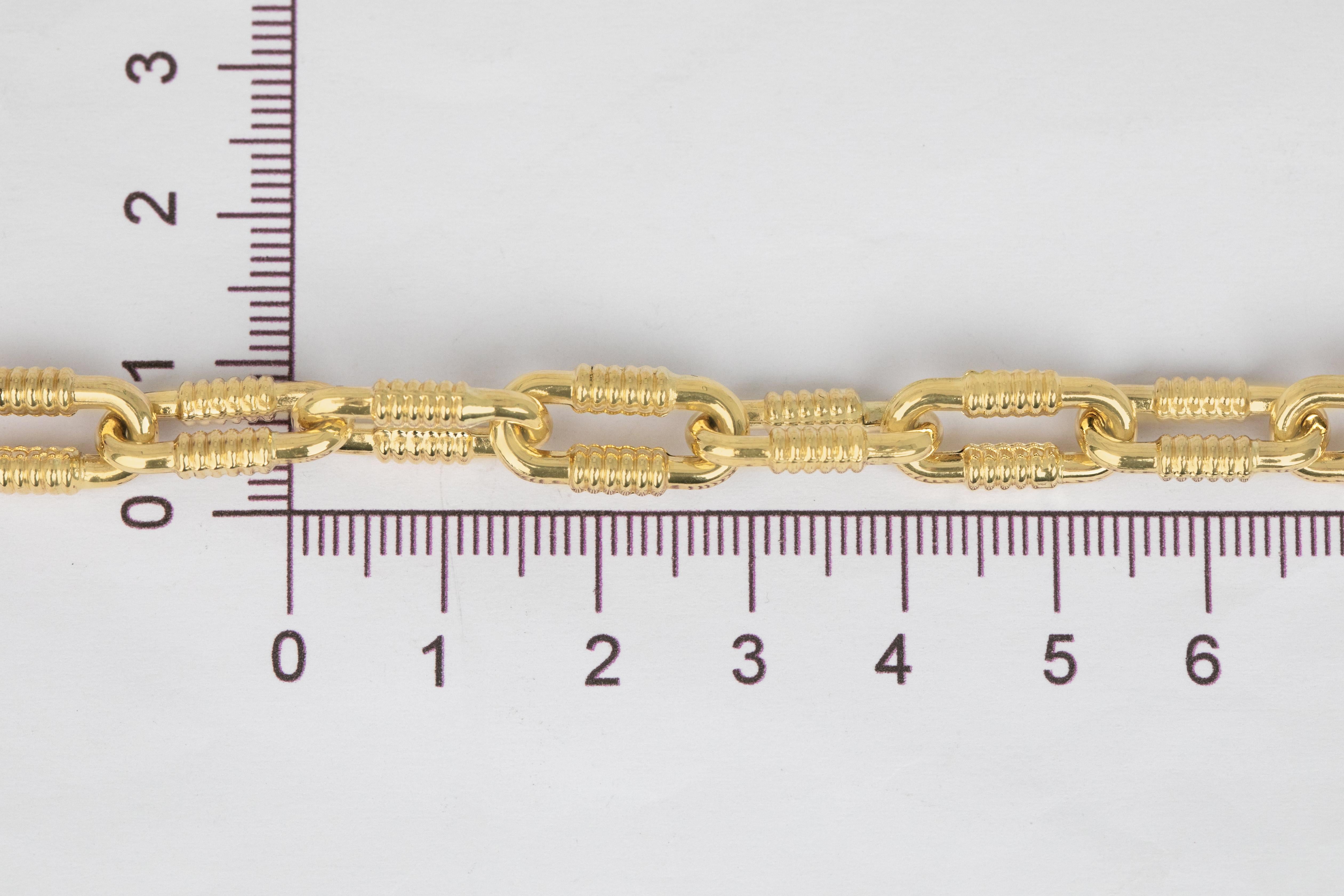 14k Gold Bracelet Patterned Paperclip Chain Model Bracelet For Sale 4