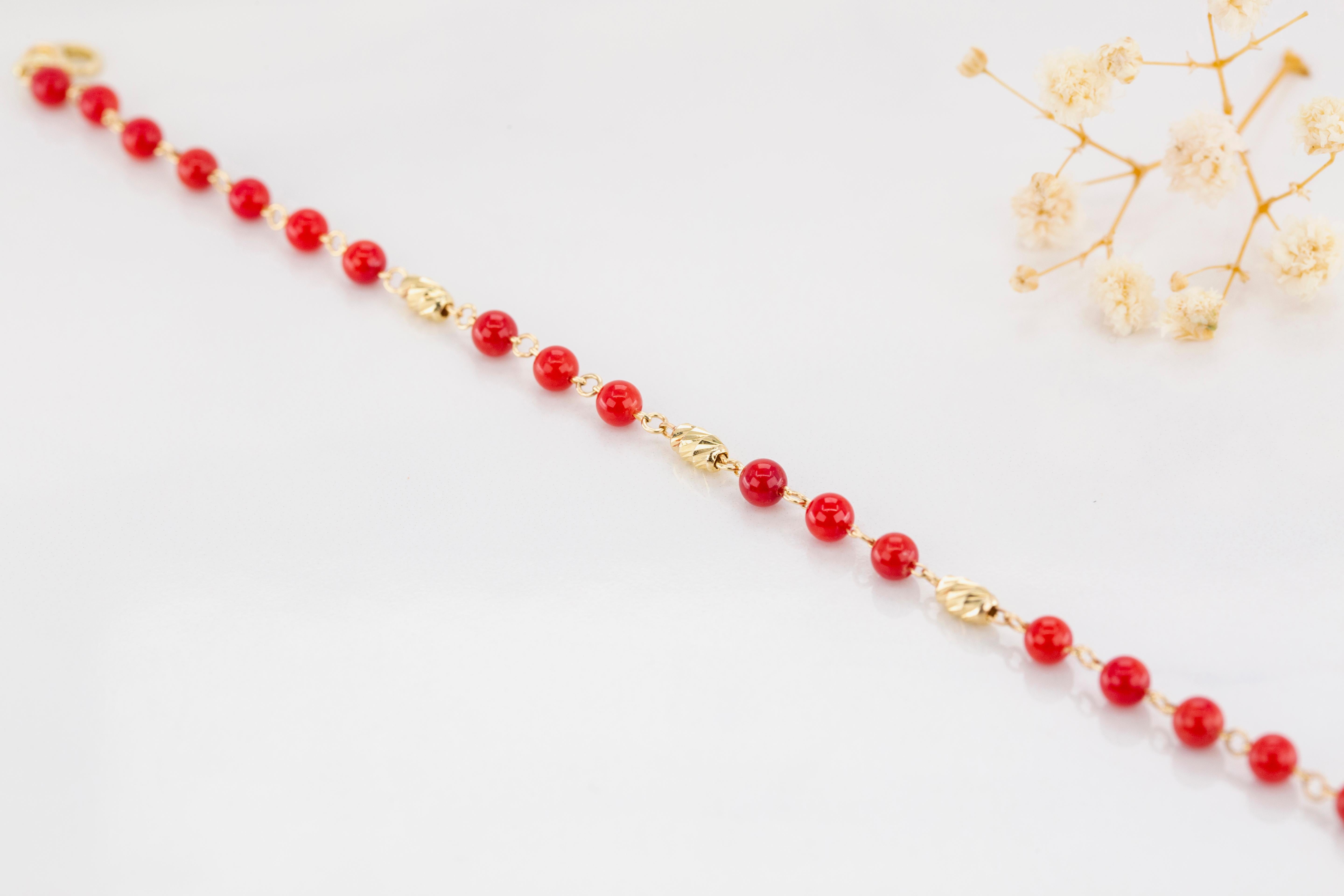 14K Gold Bracelet with Coral, 14k Gold Coral Bracelet, Carlos Coral Bracelet In New Condition For Sale In ISTANBUL, TR