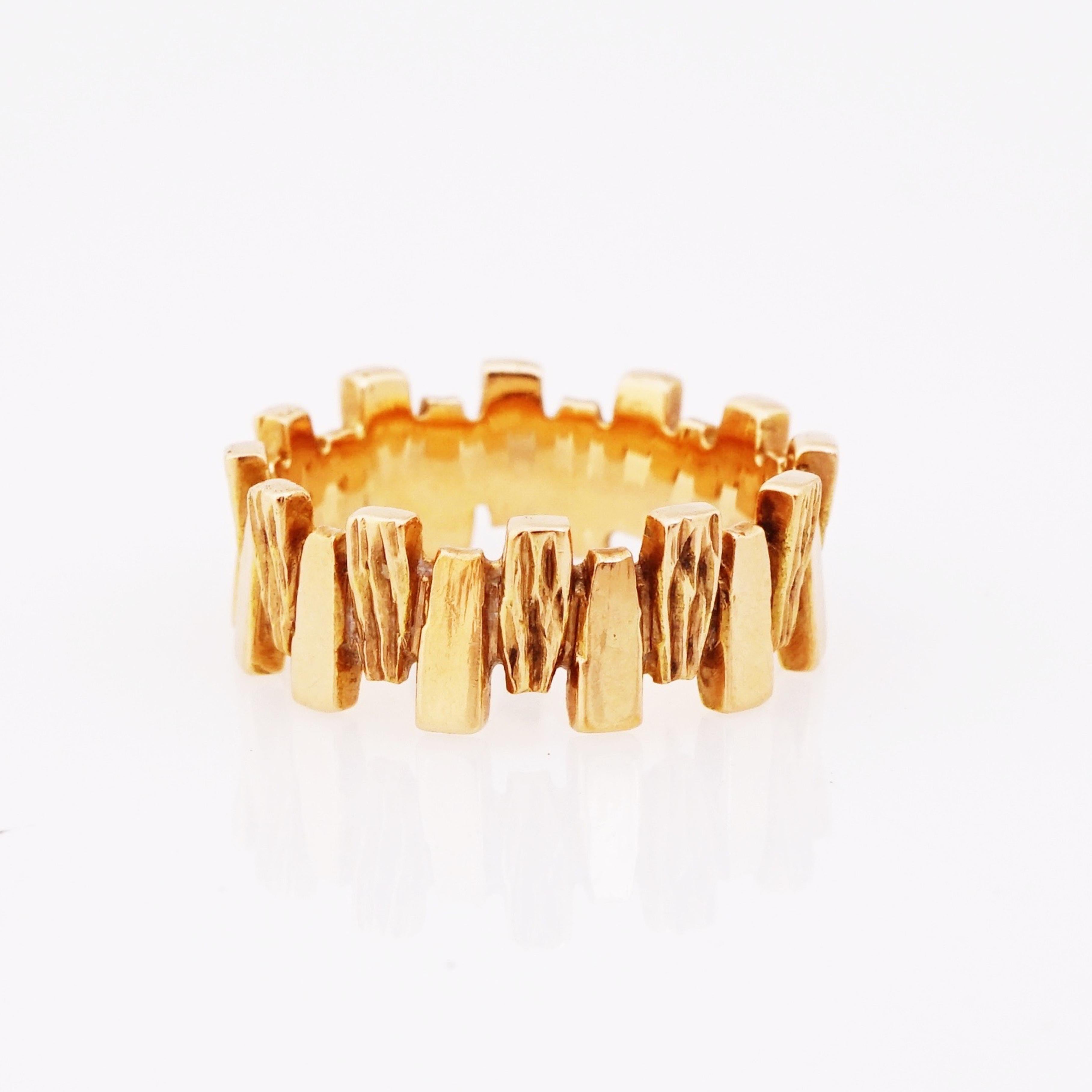 14k Gold Brutalist Textured and Polished Ring, 1970s In Good Condition In McKinney, TX
