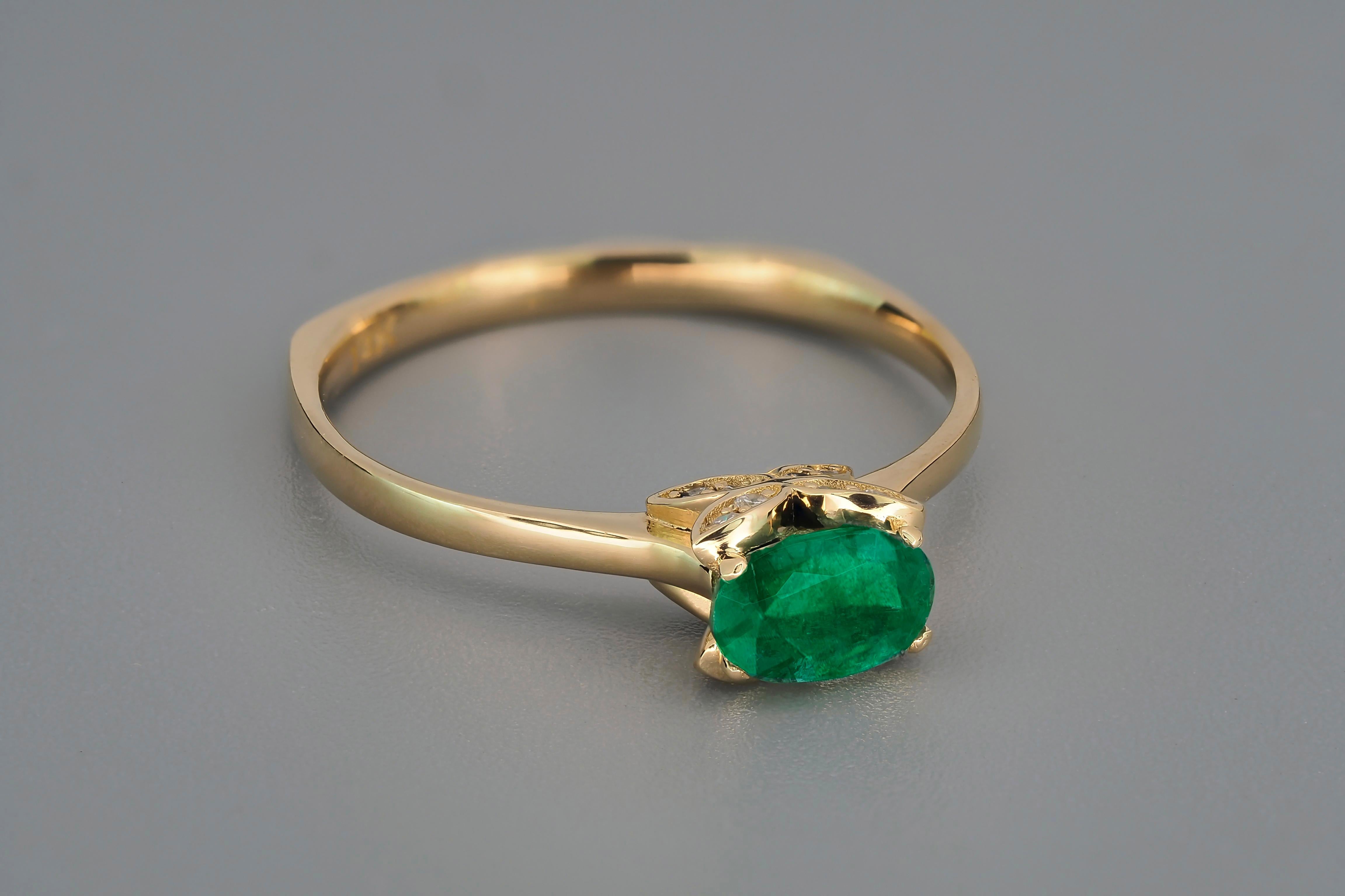 Modern 14k Gold Butterfly Ring with Emerald and Diamonds