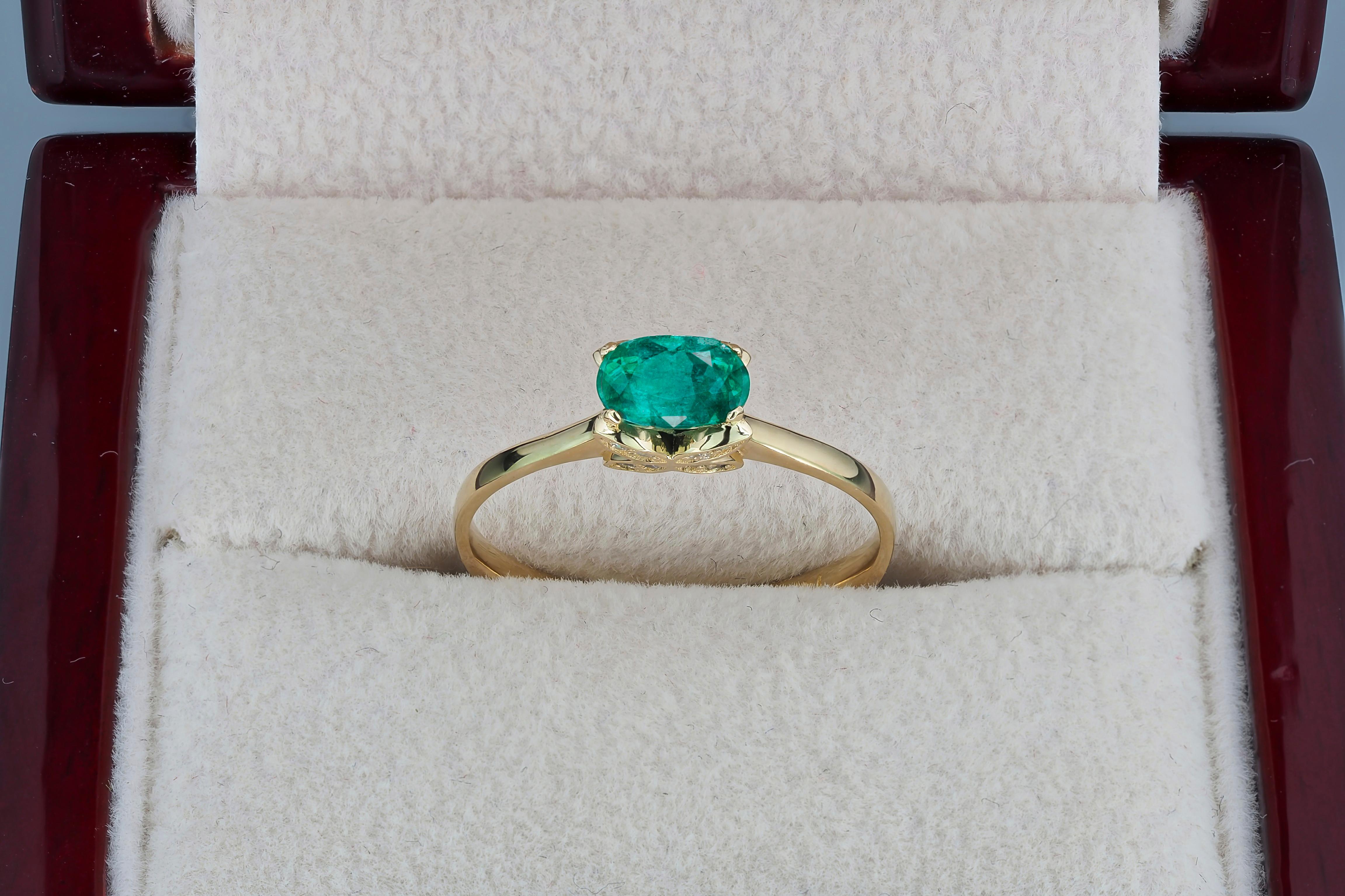 14k Gold Butterfly Ring with Emerald and Diamonds In New Condition In Istanbul, TR