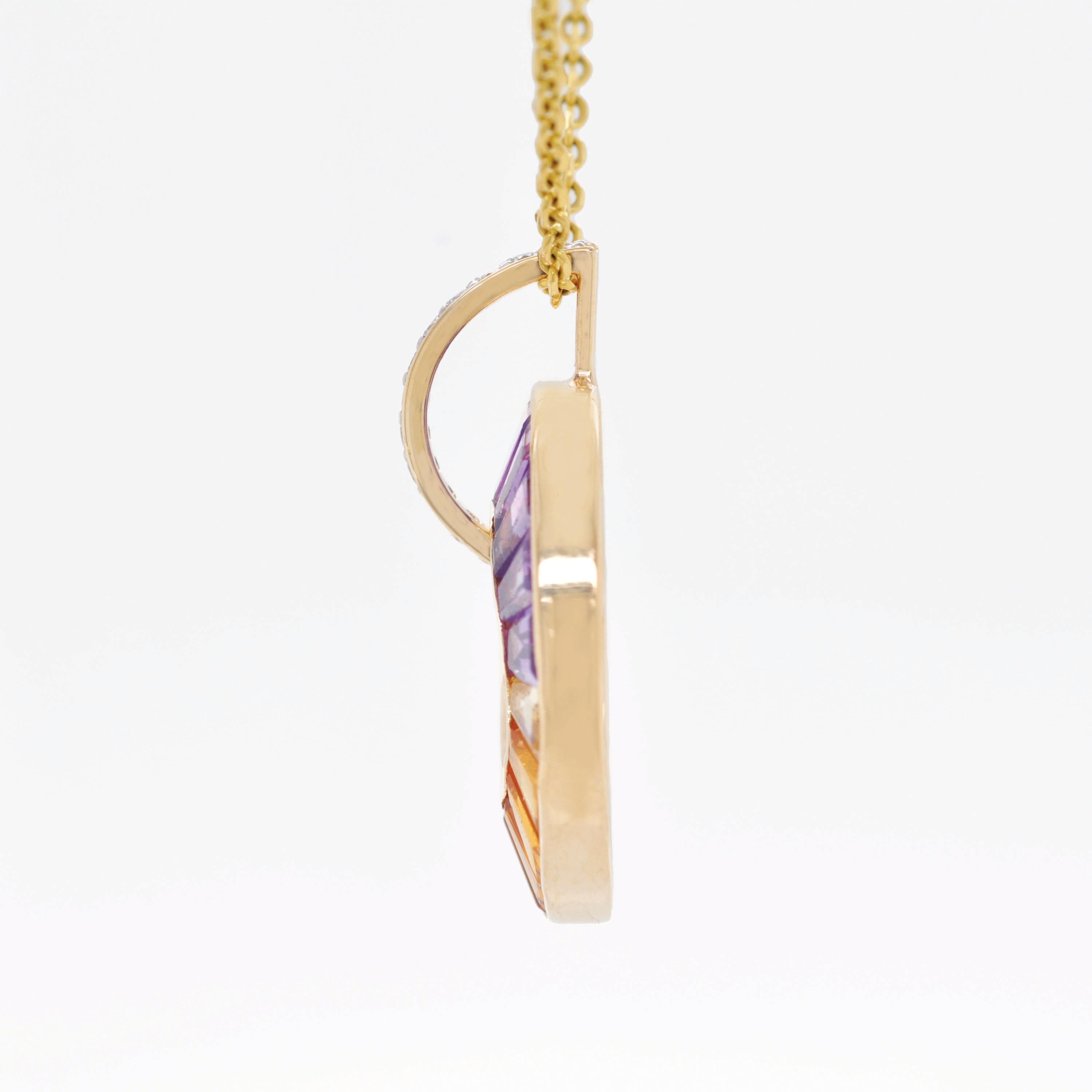 Collana con ciondolo in oro 14K con gemme ametrine taglio baguette e incastro a canale in vendita 3