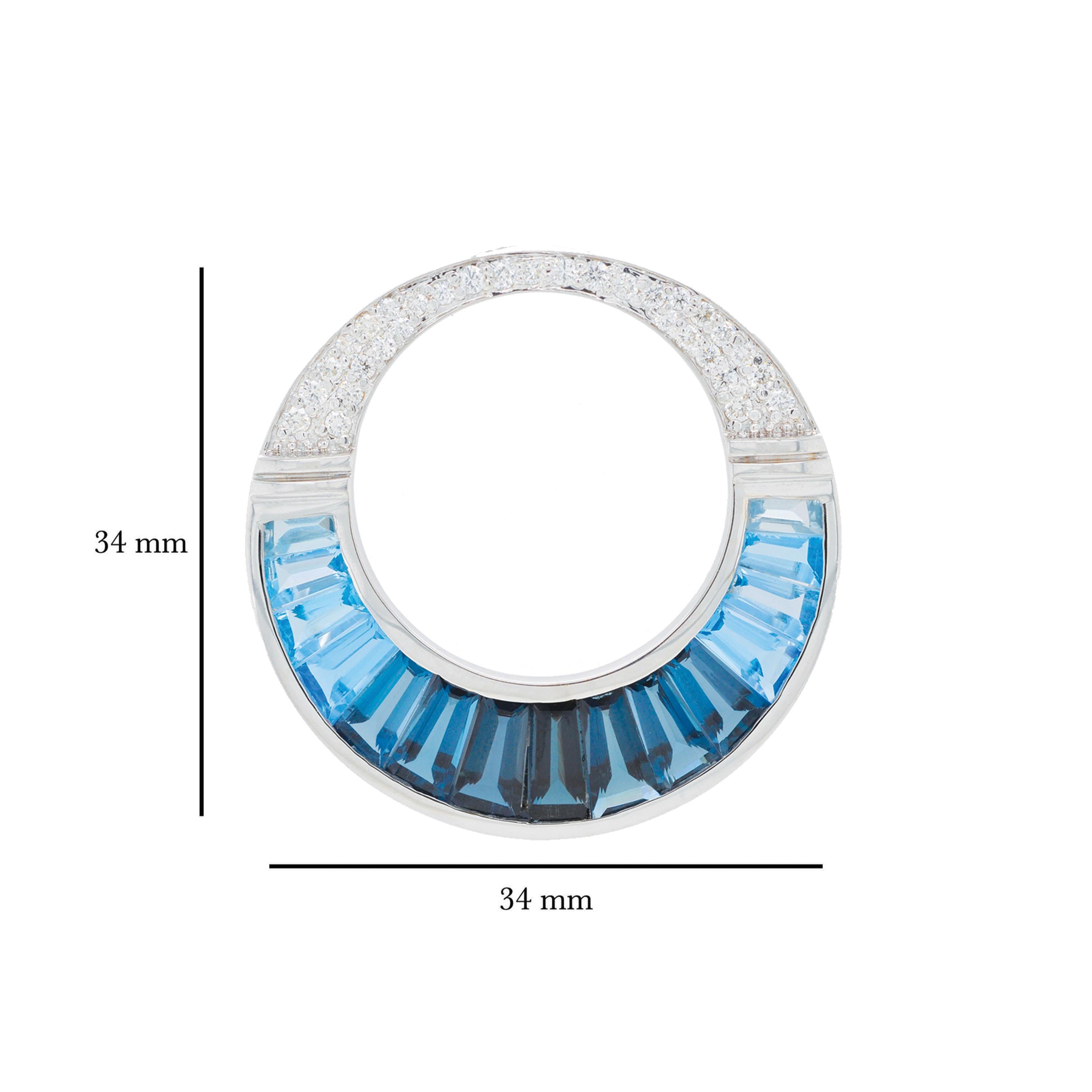 14K Gold Calibre Cut Gradient Blue Topaz Baguette Diamond Pendant Brooch (Baguette-Treppenschliff) im Angebot