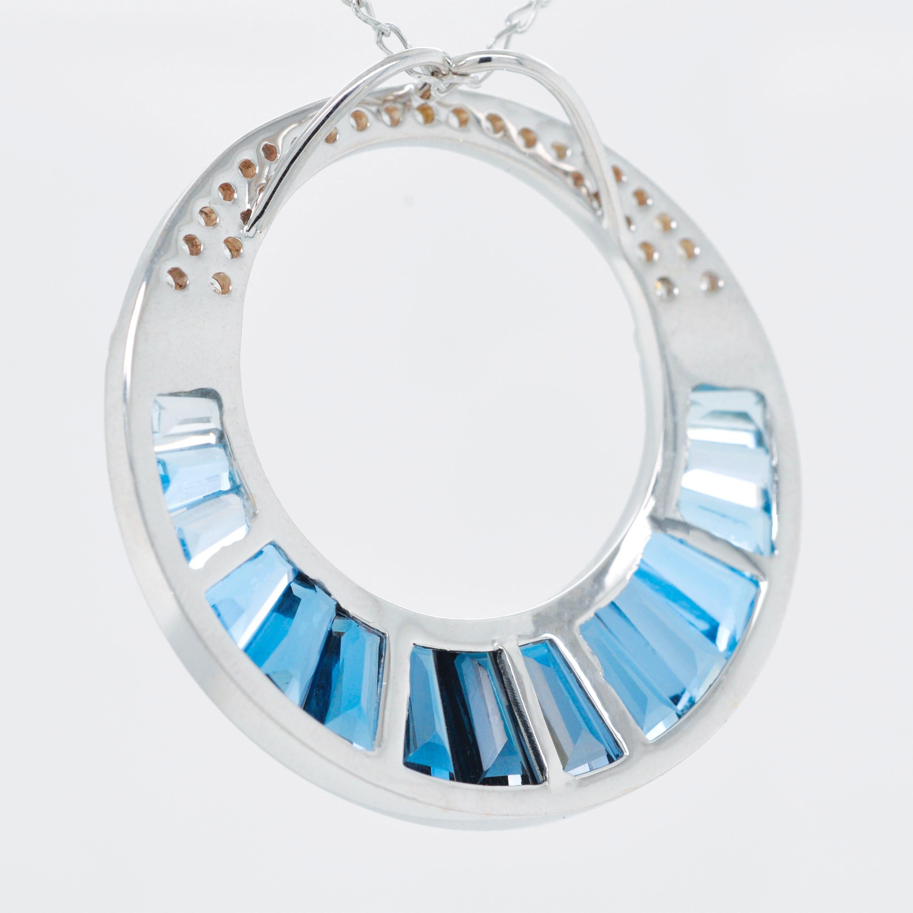14K Gold Calibre Cut Gradient Blue Topaz Baguette Diamond Pendant Brooch im Zustand „Neu“ im Angebot in Jaipur, Rajasthan