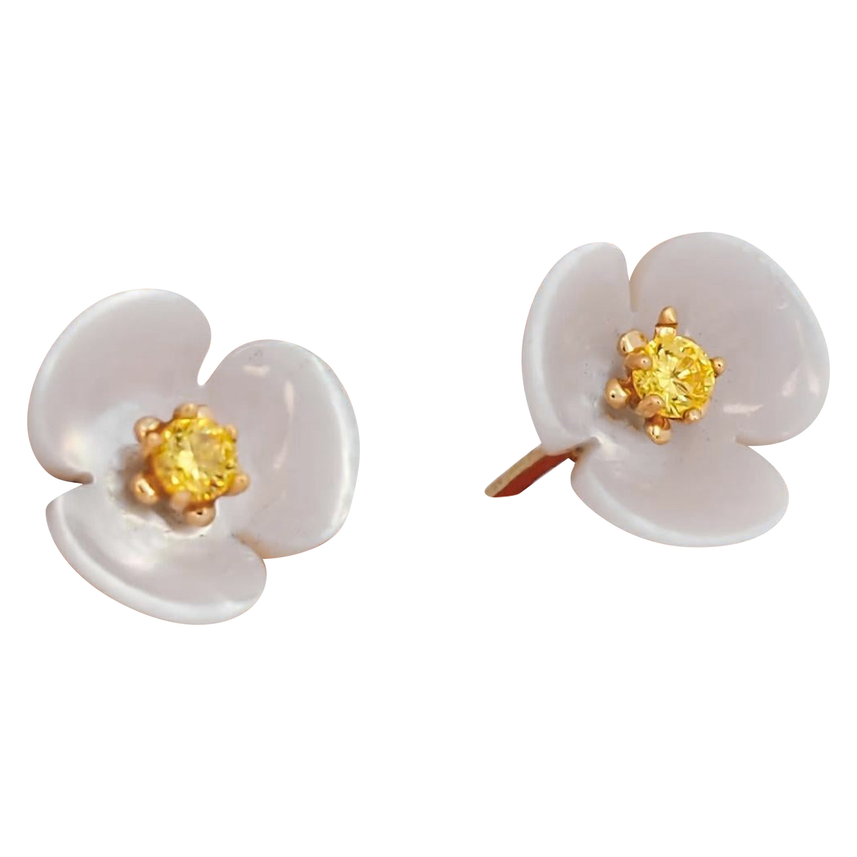 14k gold carved flower earrings studs For Sale