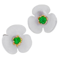 Boucles d'oreilles fleurs sculptées en or 14k.