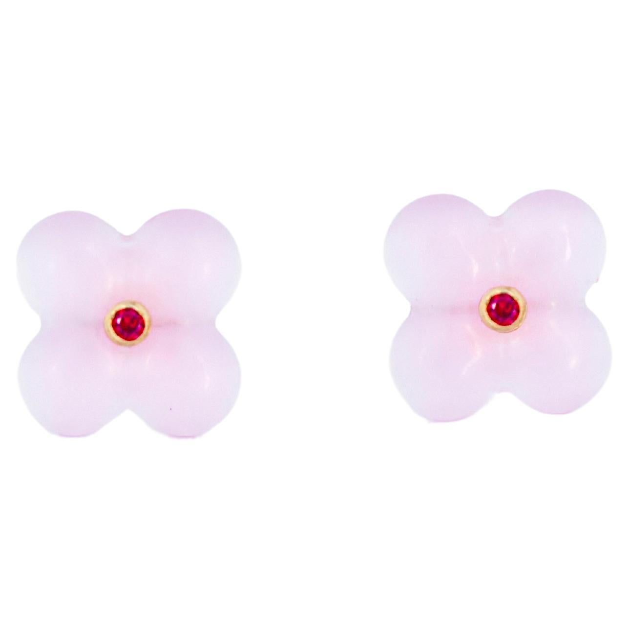 14k gold carved  pink quartz flower earrings studs. For Sale
