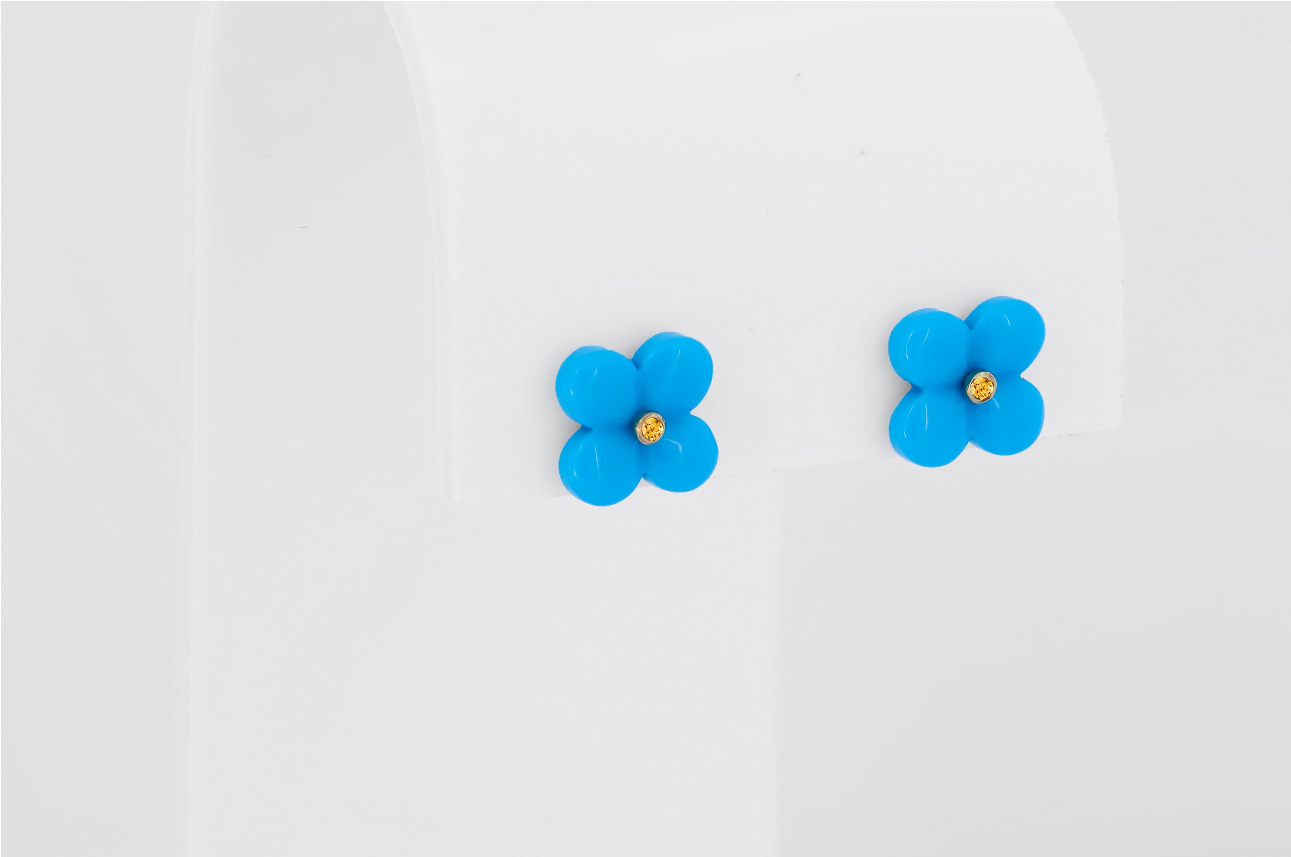 14k gold carved turquoise flower earrings studs. 4 petal flower earrings. Turquoise 14k gold earrings. Flower gold earrings. Blue flower wedding earrings.

Earring can be worn with flowers or without. 
Metal: 14k gold 
Weight: 1.2 gr.
Earrings face: