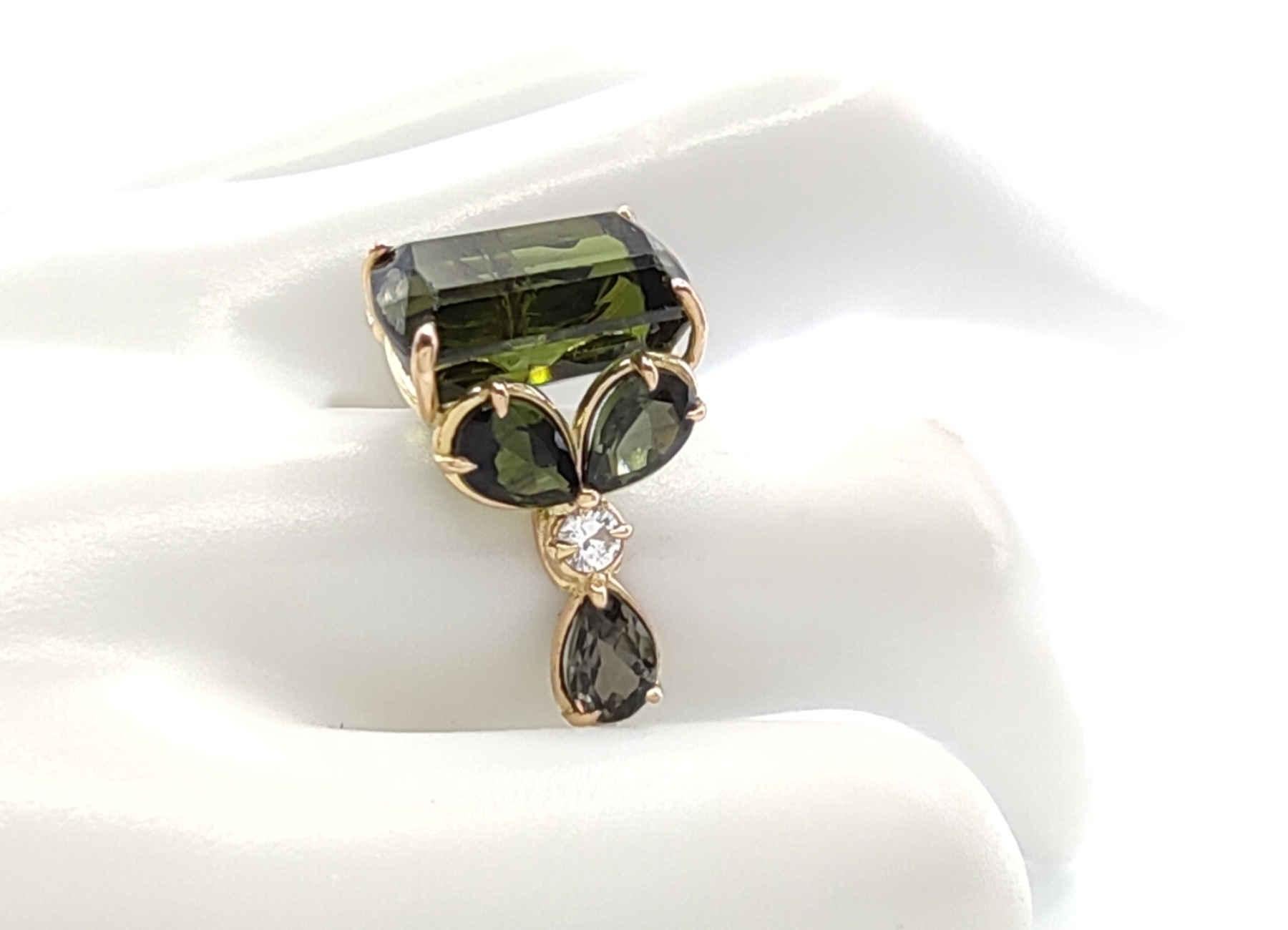 14K Gold Certified Green Tourmaline - Diamond Ring - Perfect Gift For Sale 5