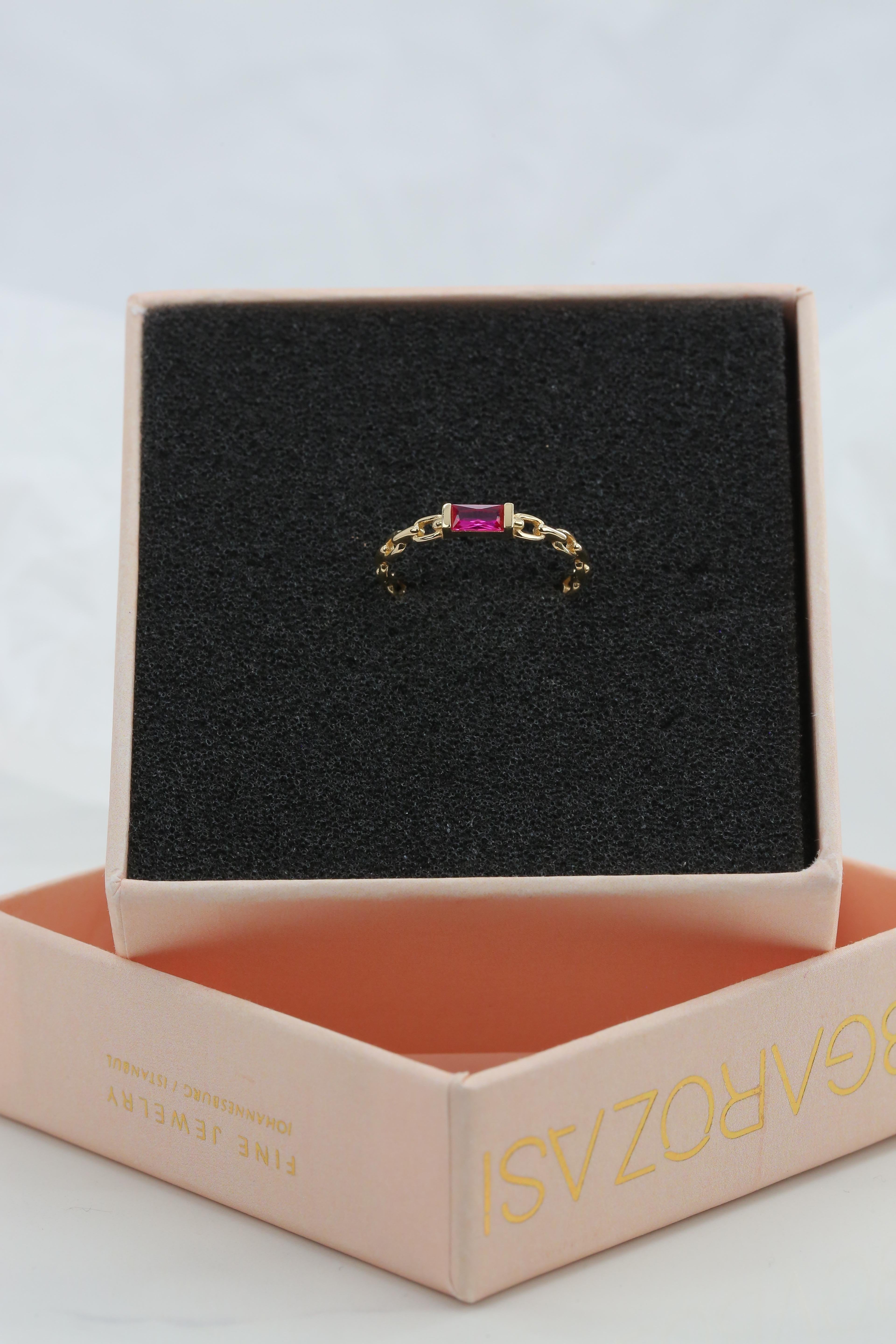 14K Gold Chain Link Ring with Pink Quartz 5