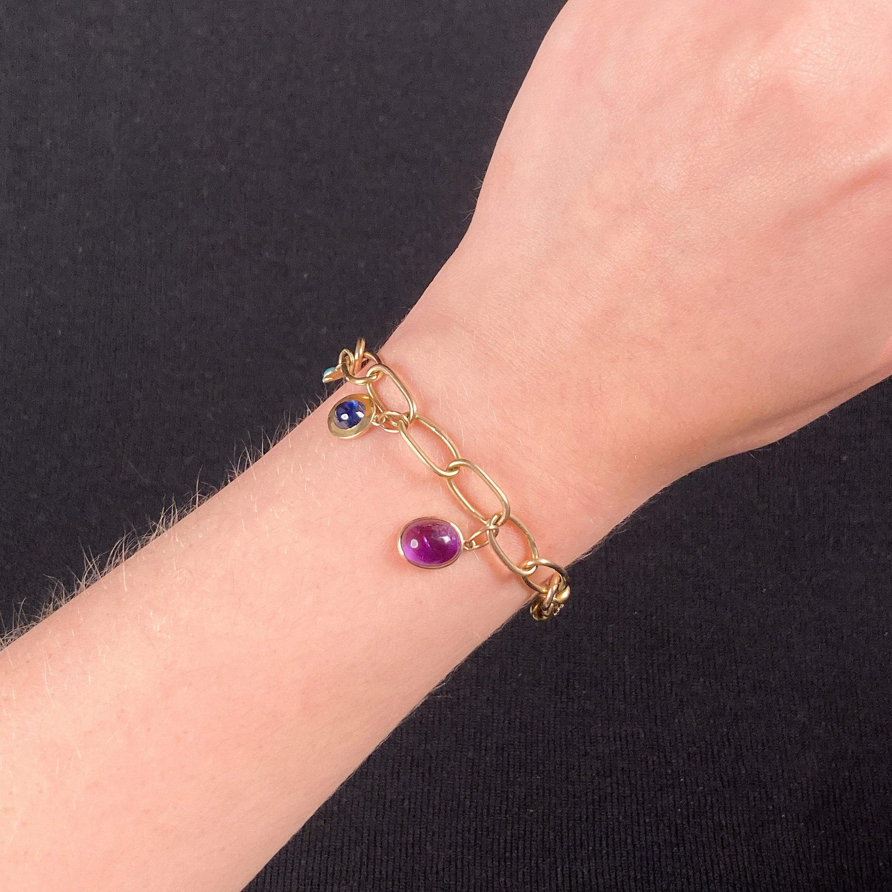 Donna Bracciale Charm in oro 14k con 7 Charme Antiques in vendita