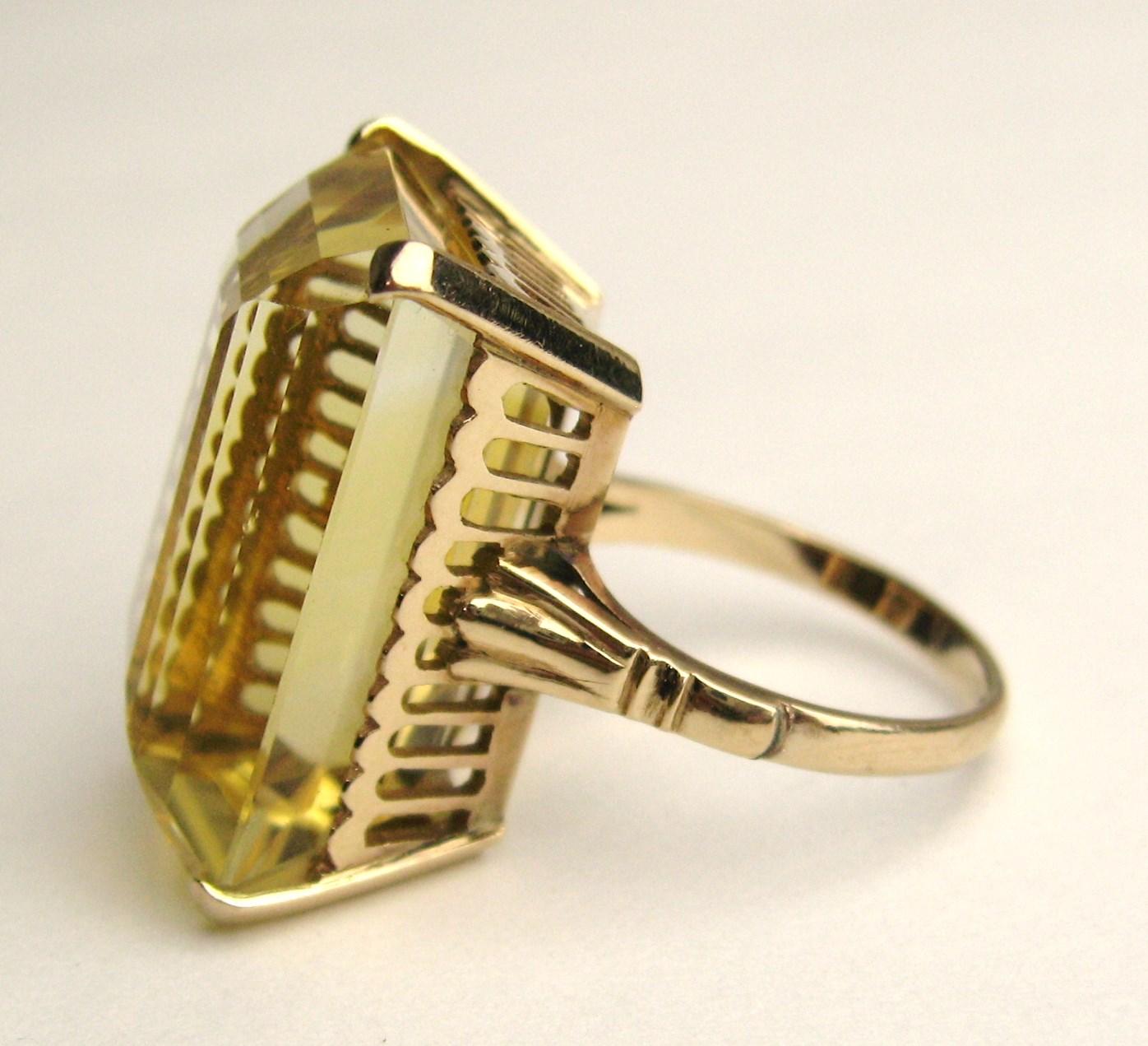 14 Karat Gold Citrine 23+ Carat Emerald Cut Cocktail Ring In Good Condition In Wallkill, NY