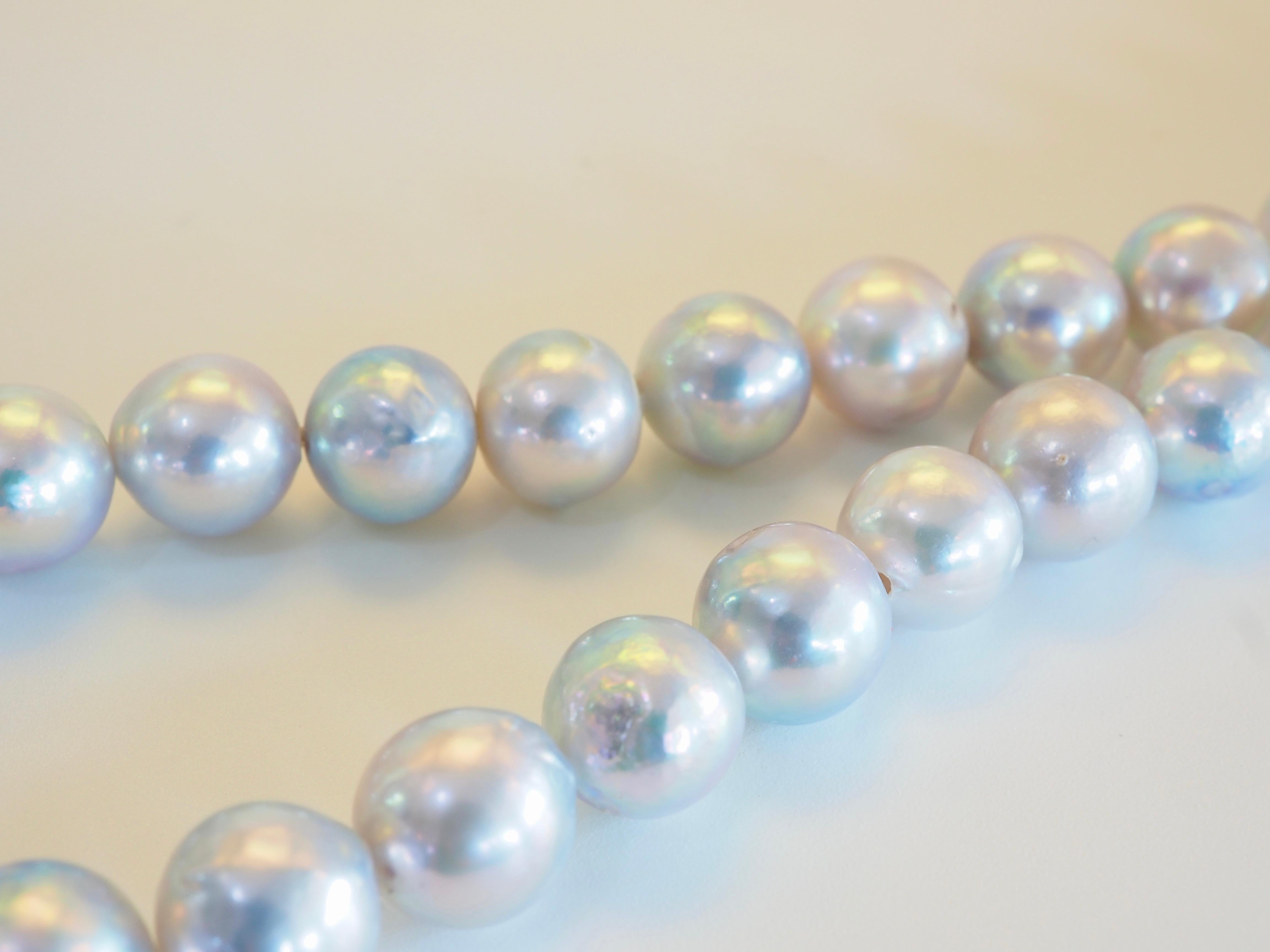 Collar de perlas de mar grises metálicas de 9 mm con cierre de oro de 14 quilates, 17 pulgadas en venta 1