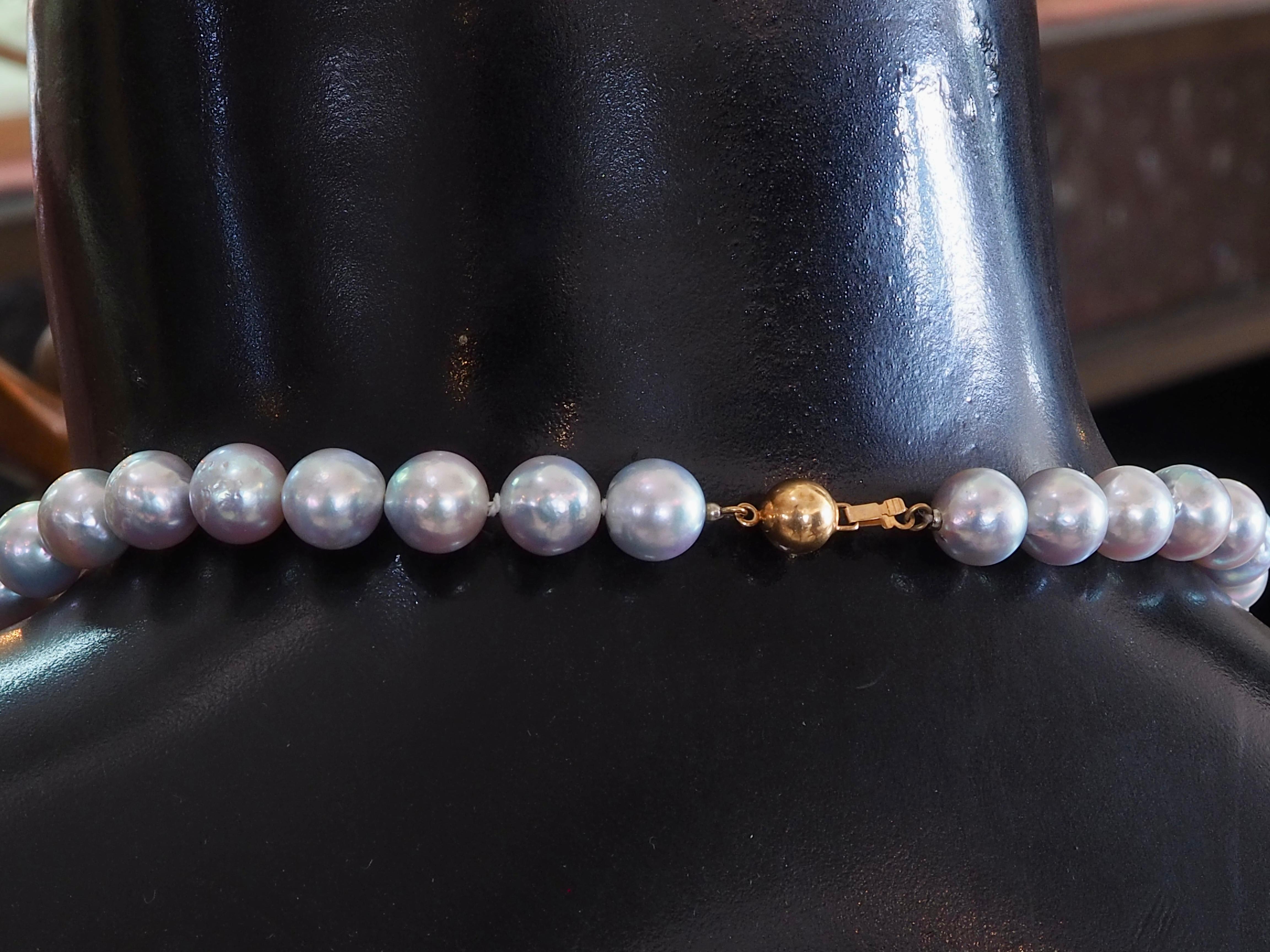 Collar de perlas de mar grises metálicas de 9 mm con cierre de oro de 14 quilates, 17 pulgadas en venta 4