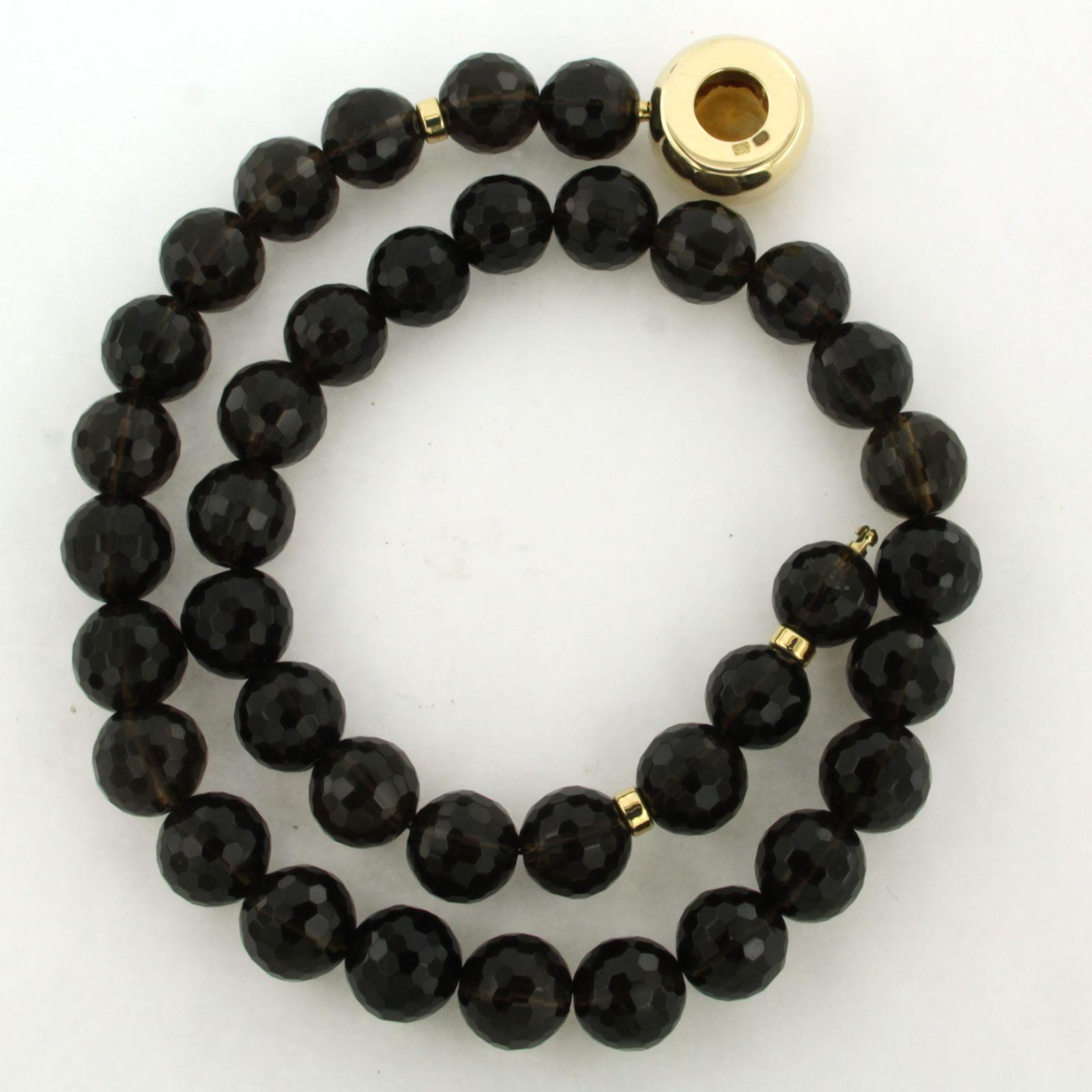 Moderne Fermoir en or 14 carats sur un collier de perles de grenat avec pièce centrale en or et citrine en vente