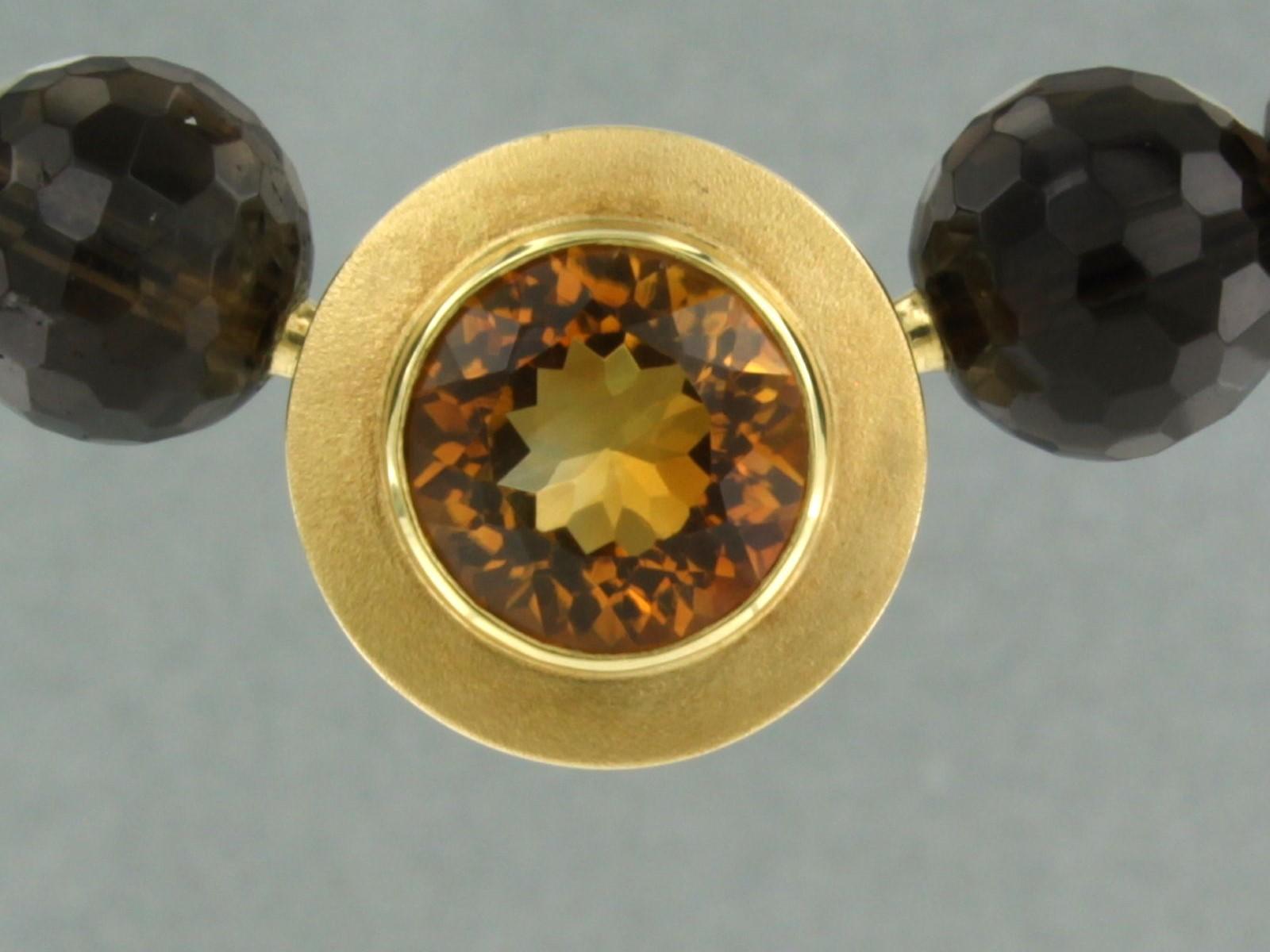 Chiusura in oro 14k su una collana di perle di granato con centrotavola in oro con citrino In condizioni ottime in vendita a The Hague, ZH