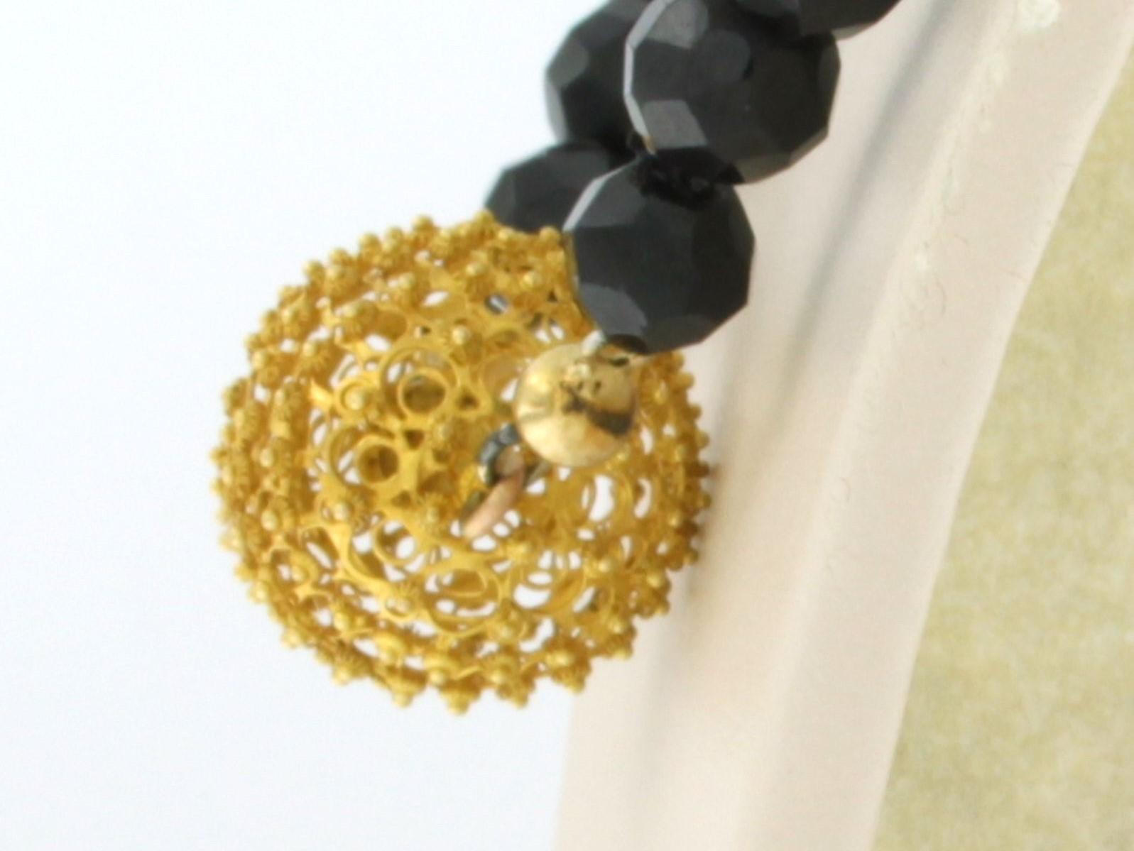 Pieno vittoriano Collana con chiusura in oro 14k e perline di granato con centro in oro - 44,3 grammi in vendita