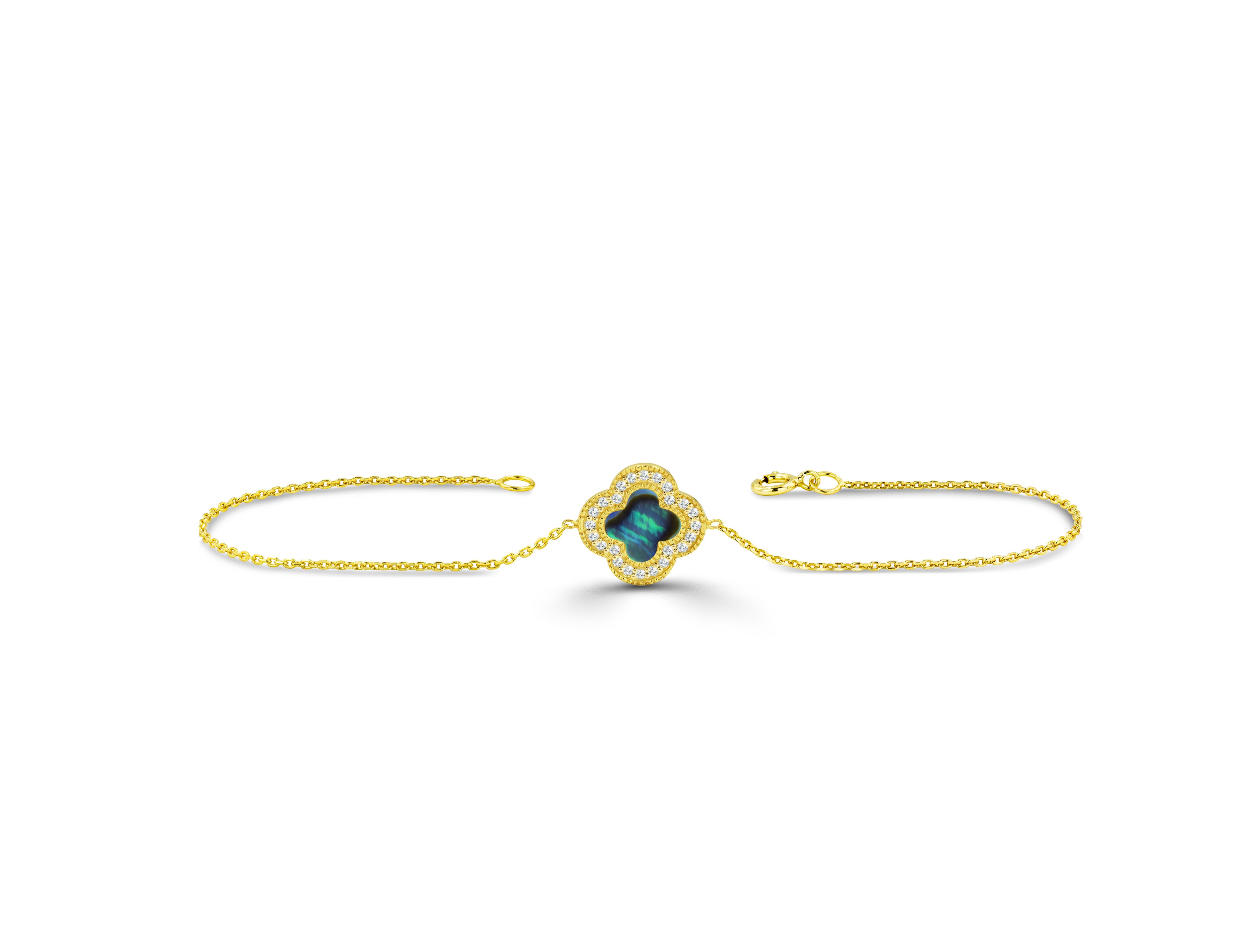 Round Cut 14K Gold Clover Mother Of Pearl Bracelet Abalone Bracelet Tahitian Bracelet For Sale