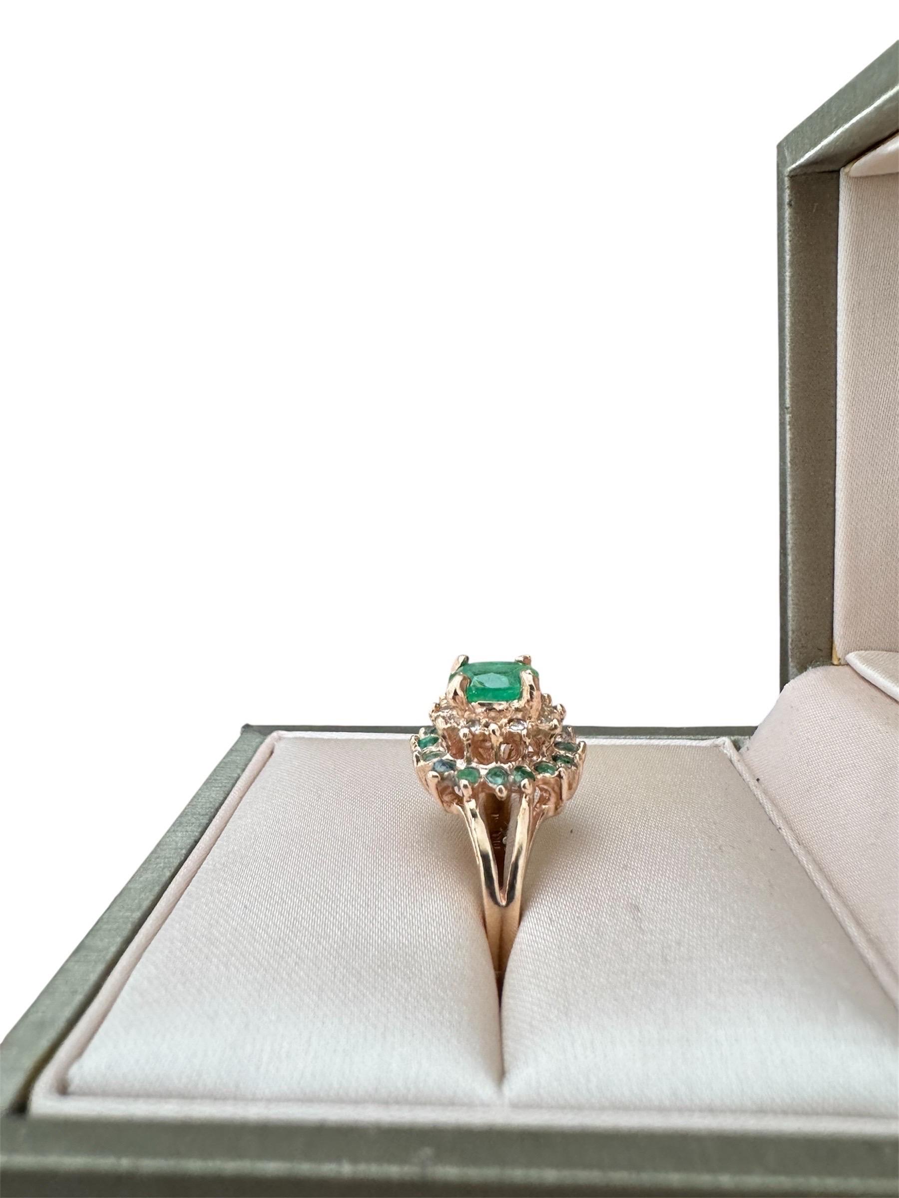 Brilliant Cut 14K Gold Cluster Ring with 1.60ct Emeralds & 0.30ct F VS1 Diamonds For Sale