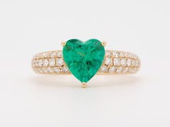 14K Gold Colombian Emerald on Diamond Pave Engagement Ring Heart-Shaped Gemstone