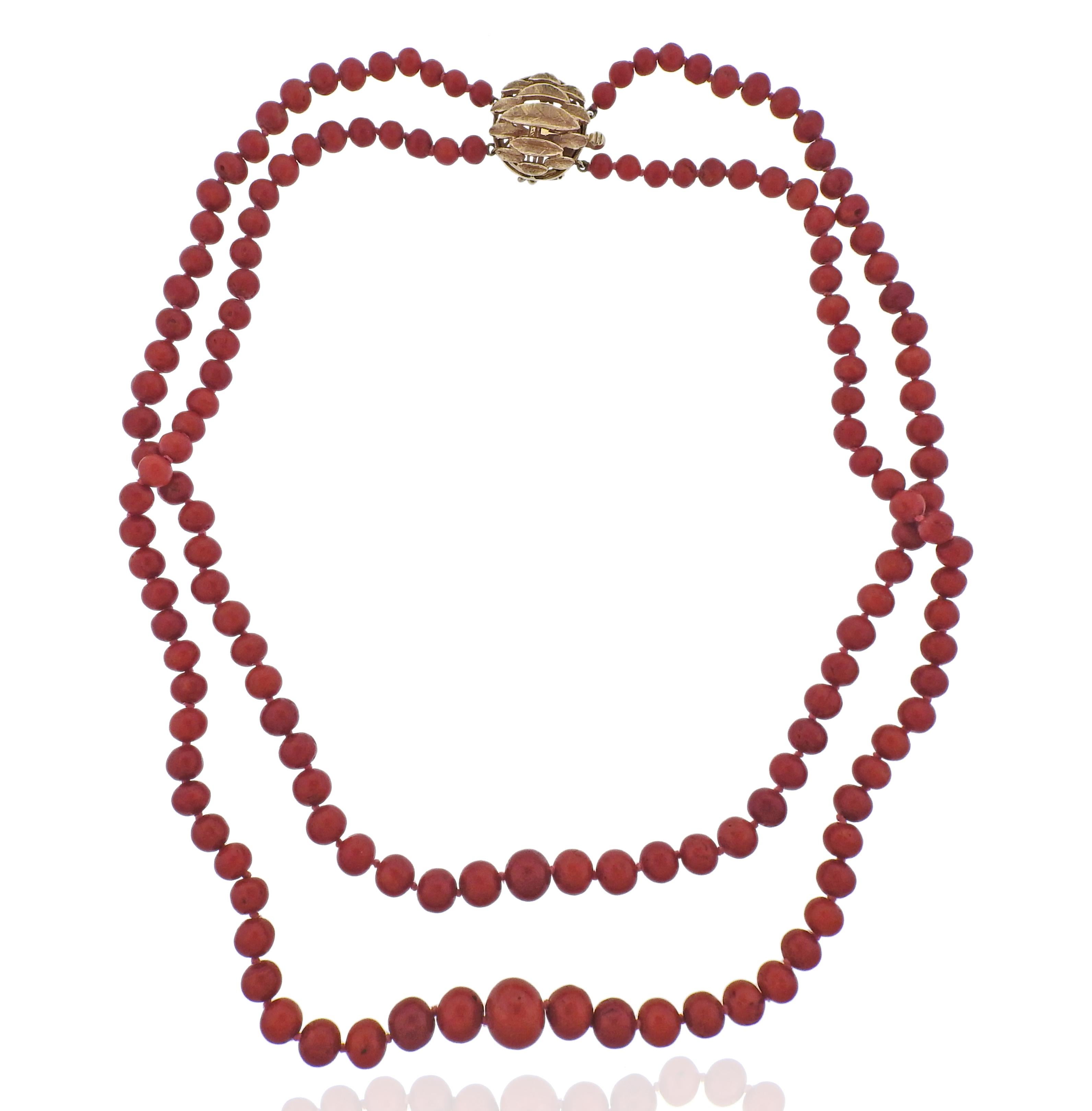 14k gold coral bead necklace, featuring stones 5mm to 12mm in size. Necklace 20