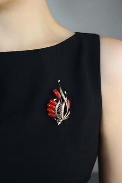 14K Gold Coral Brooch