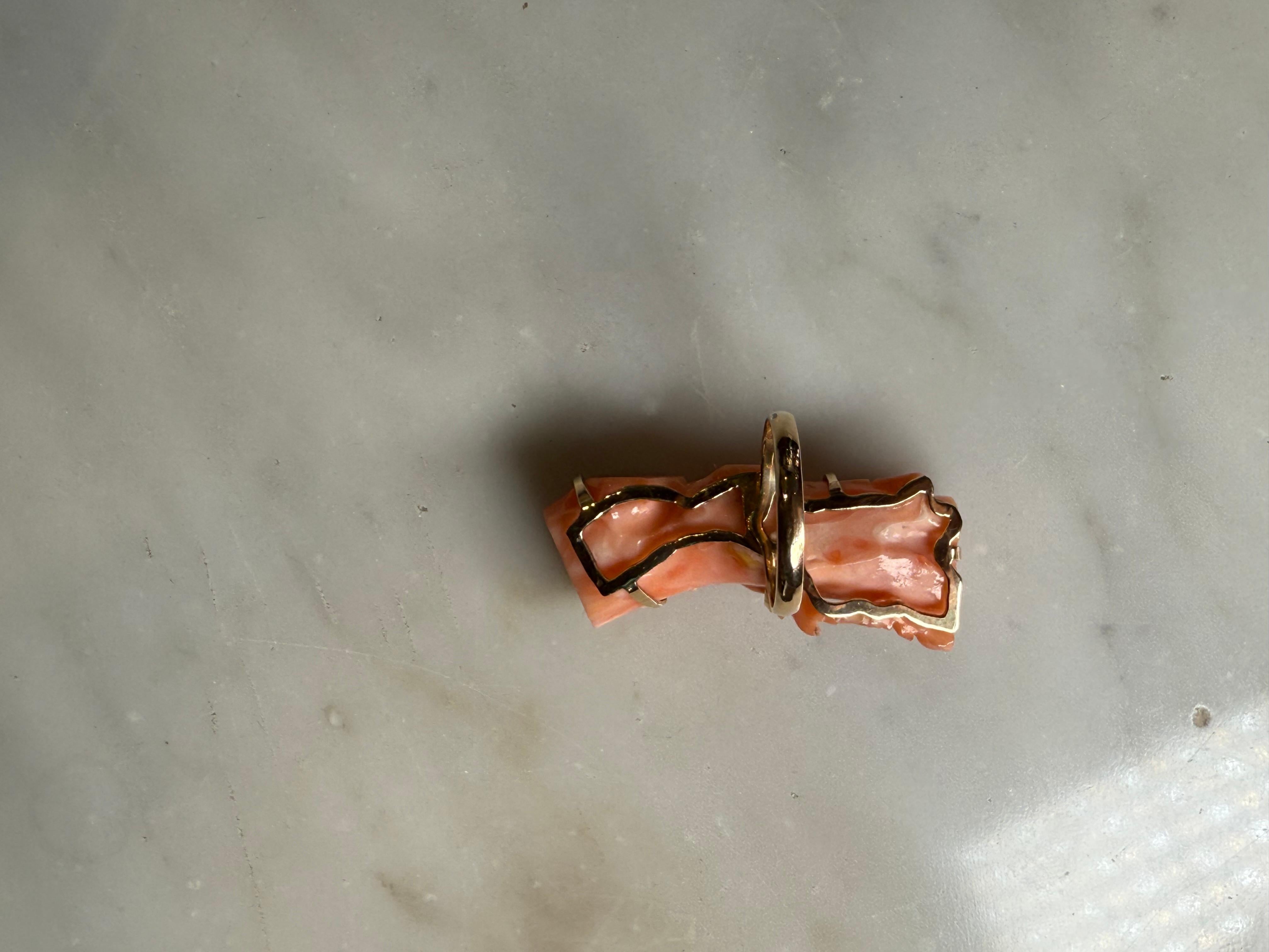 Anello di corallo in oro 14K in vendita 2