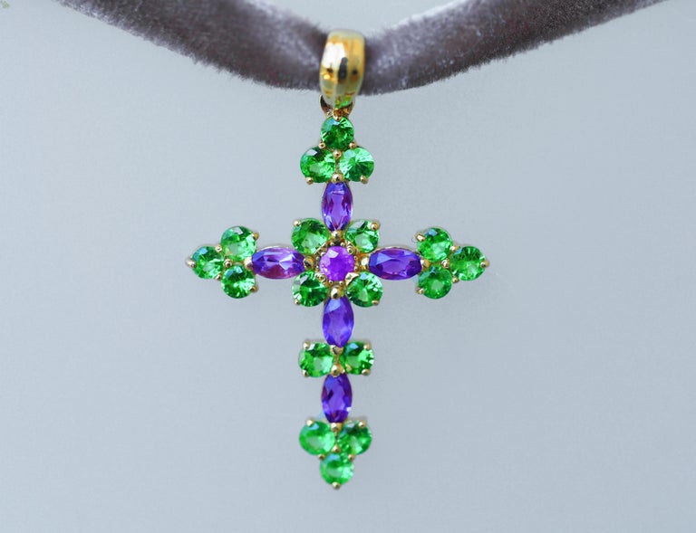 14k Gold Cross Pendant with Colored Stones: Amethysts and Tsavorites For Sale 1