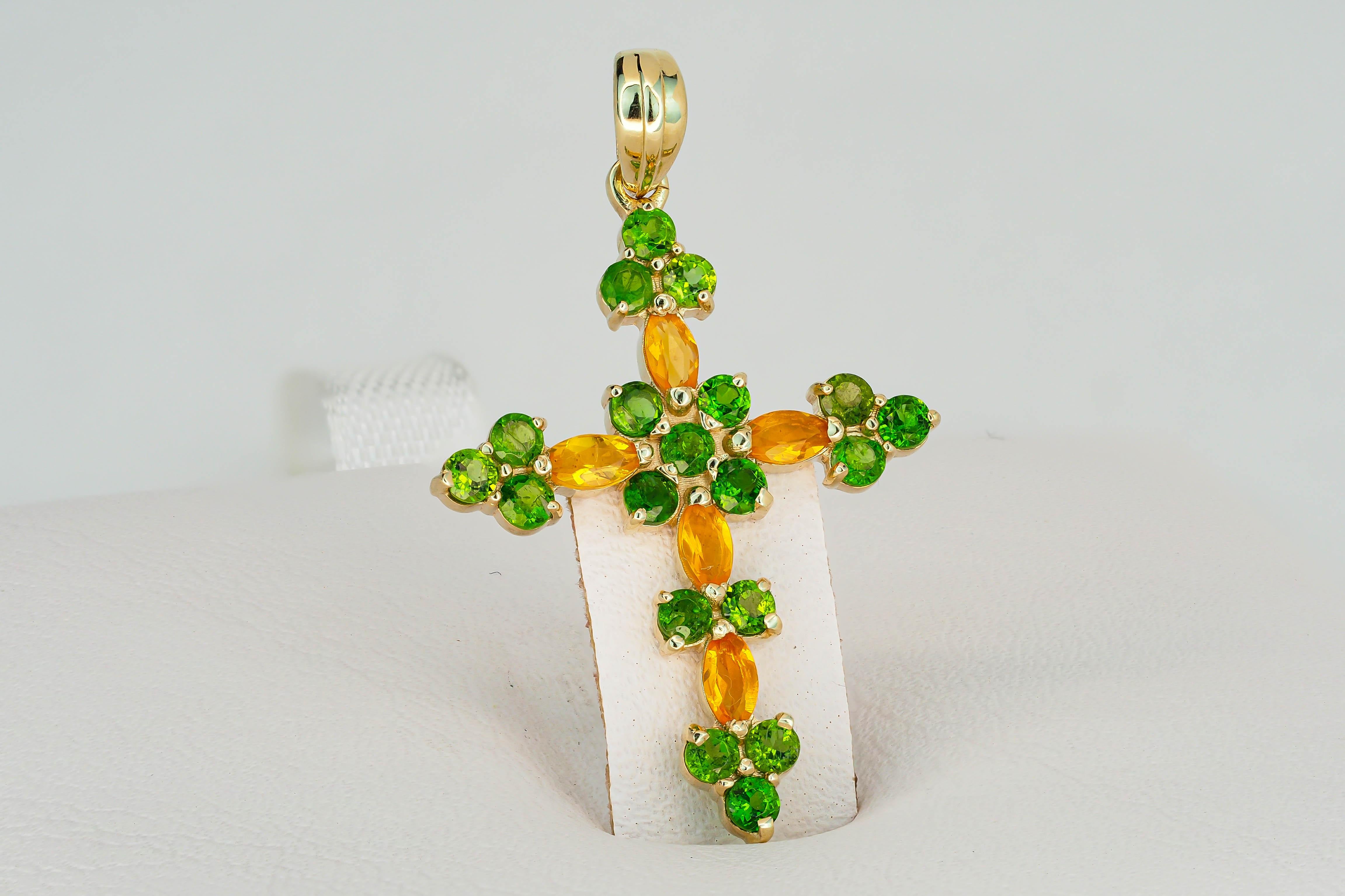 14 Karat Gold Kreuz-Anhänger mit farbigen Steinen, Feueropal und Tsavorit (Marquiseschliff)