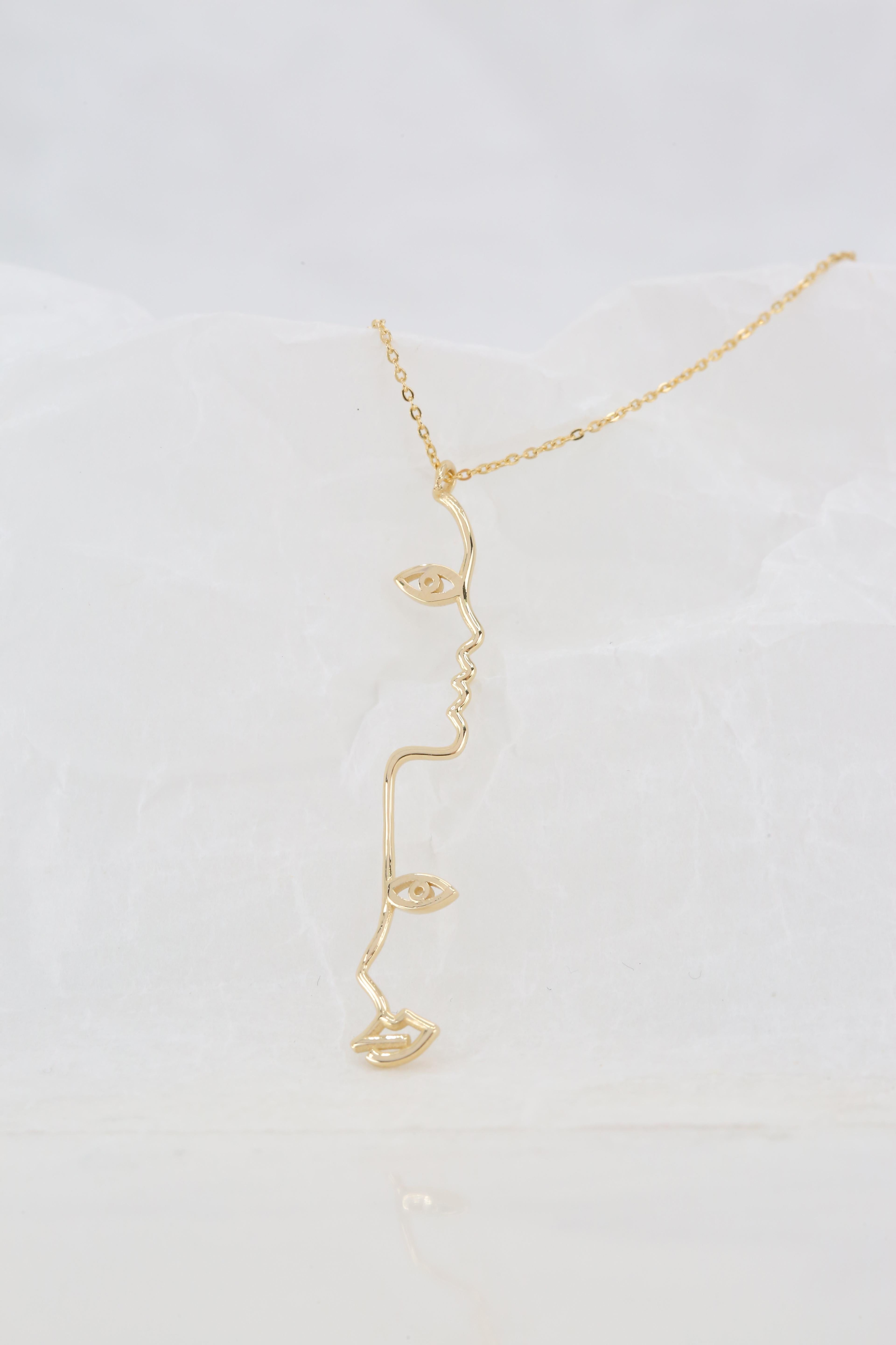 14K Gold Cubic Face Charm Necklace In New Condition For Sale In ISTANBUL, TR