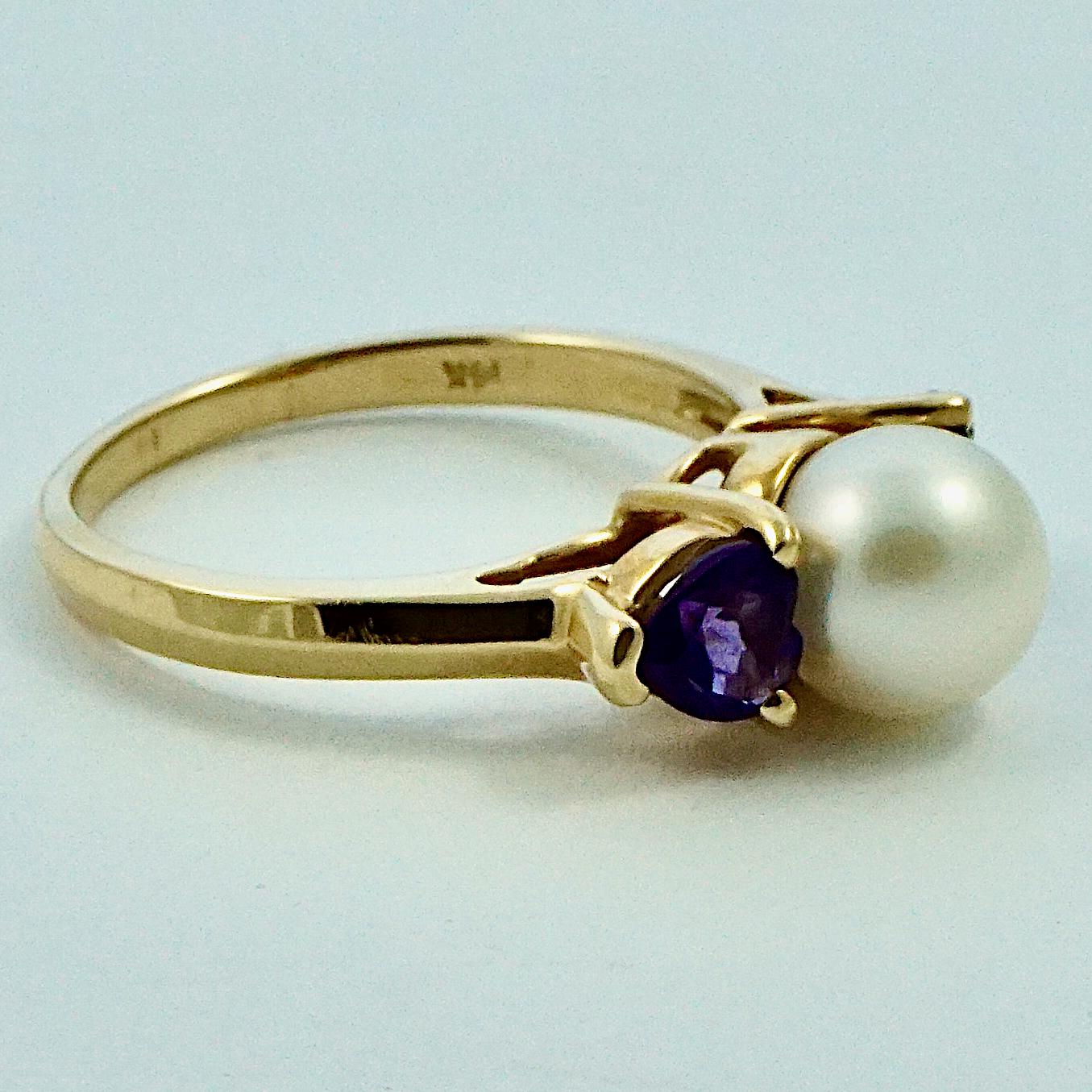 Bague habillée en or 14 carats avec perle de culture et améthyste en forme de cœur  Unisexe en vente