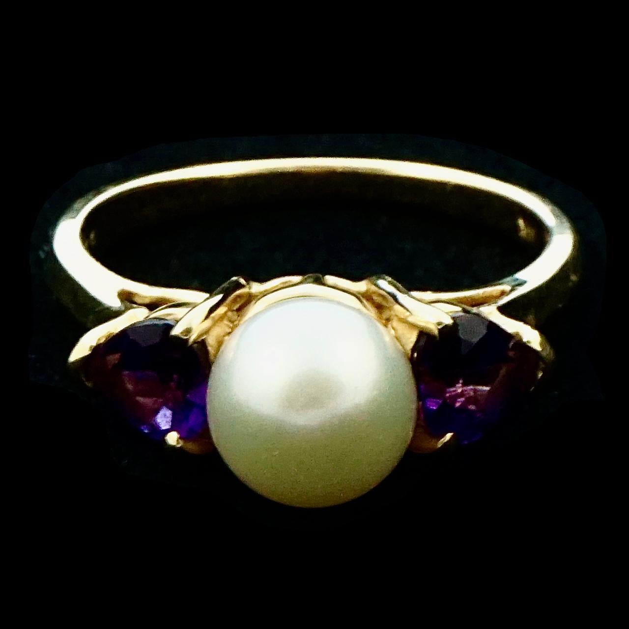 14K Gold Cultured Pearl and Heart Shaped Amethyst Dress Ring  For Sale 1