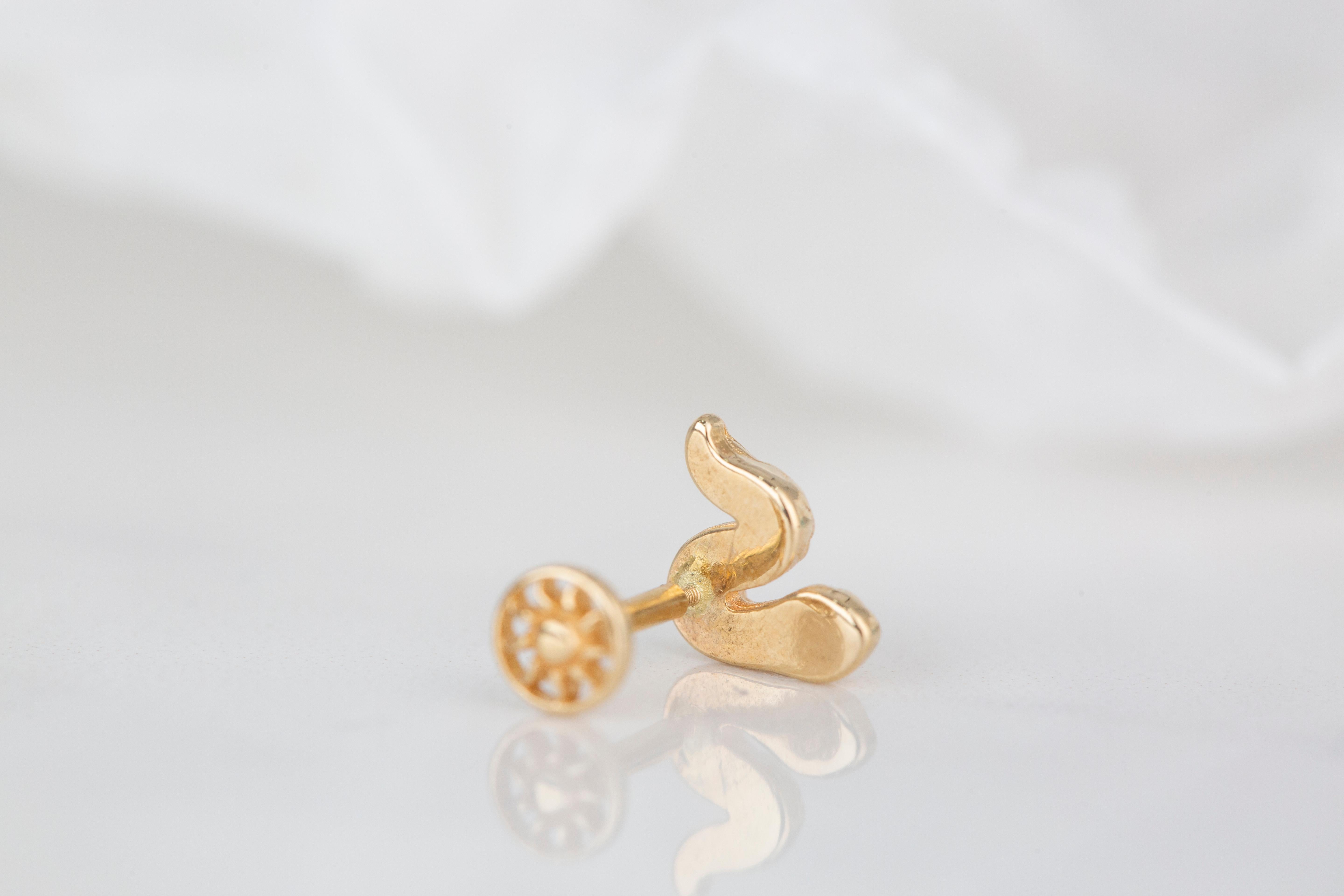 14K Gold Cute Serpent Piercing, Bold Snake Gold Stud Earring In New Condition For Sale In ISTANBUL, TR