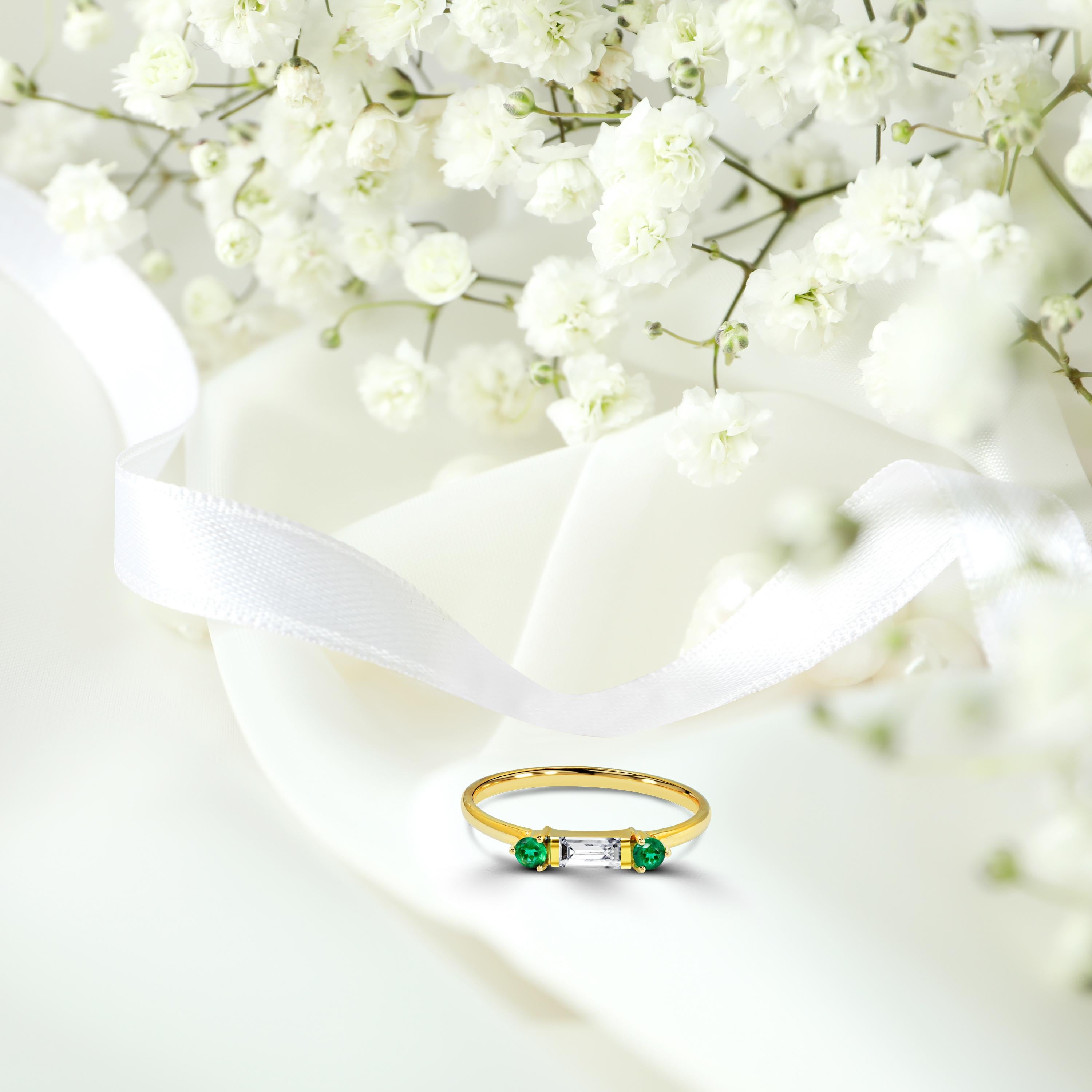 For Sale:  14k Gold Dainty Baguette Diamond Ring with Emerald Minimal Ring 7
