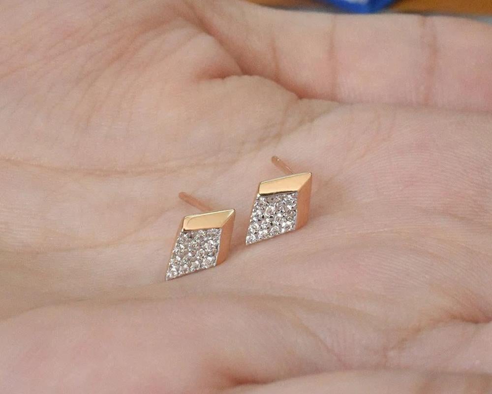 Women's or Men's 14k Gold Dainty Diamond Cluster Stud Earrings Arrow Diamond Studs For Sale
