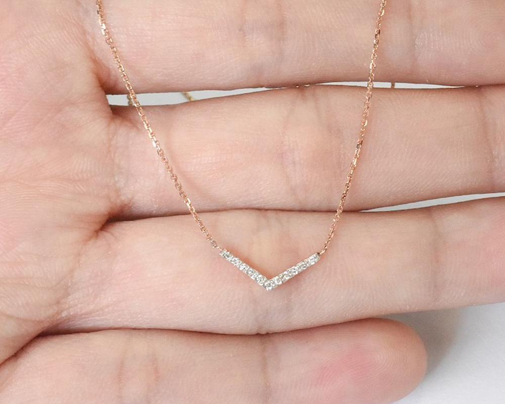 Round Cut 14k Gold Dainty Pave Diamond V Necklace Modern Minimalist Valentine Gift For Sale