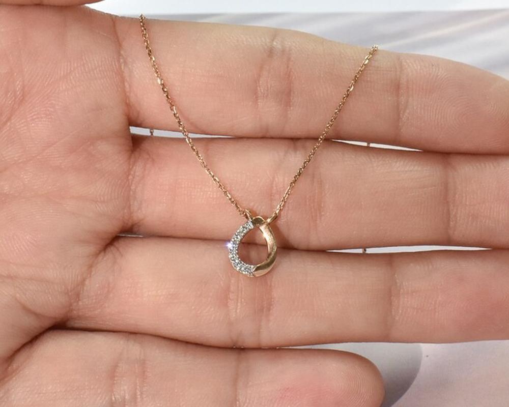 14k Gold Dainty Teardrop Necklace Diamond Cluster Layering Necklace In New Condition For Sale In Bangkok, TH