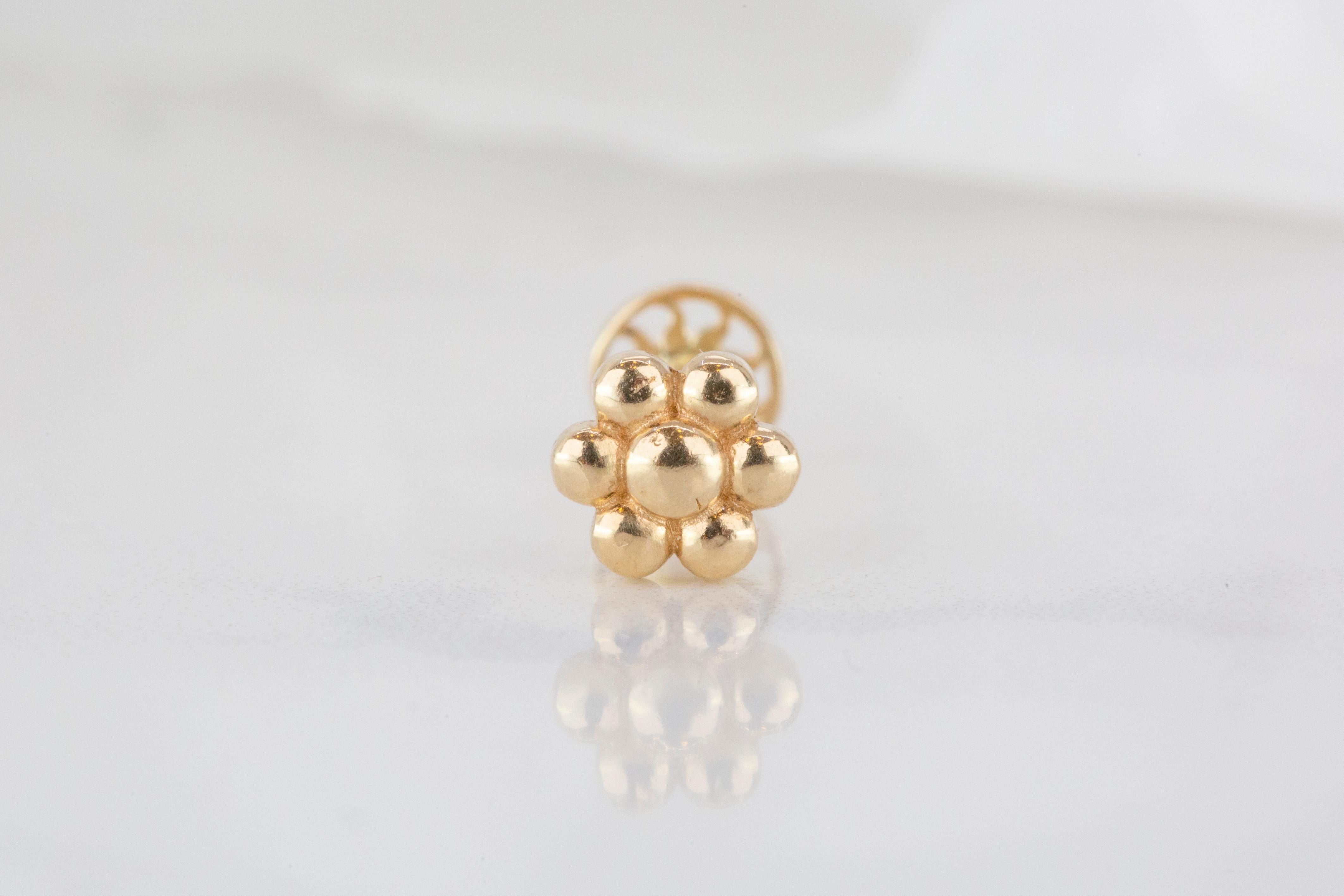 aarong nose pin