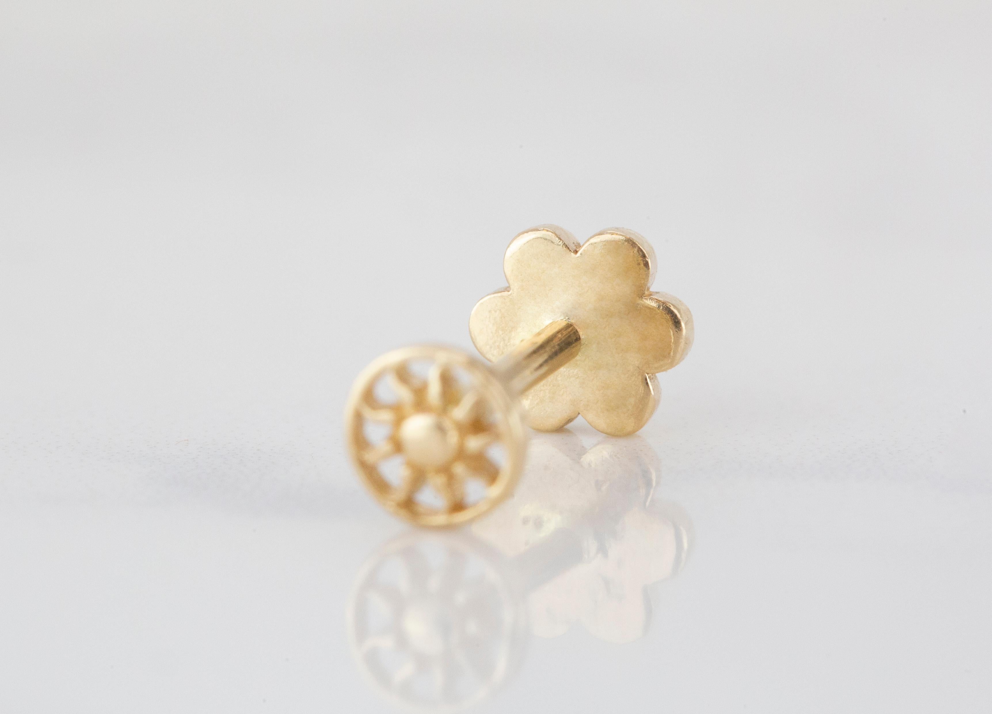 14K Gold Daisy Flower Piercing, Gold Stud Earring 1