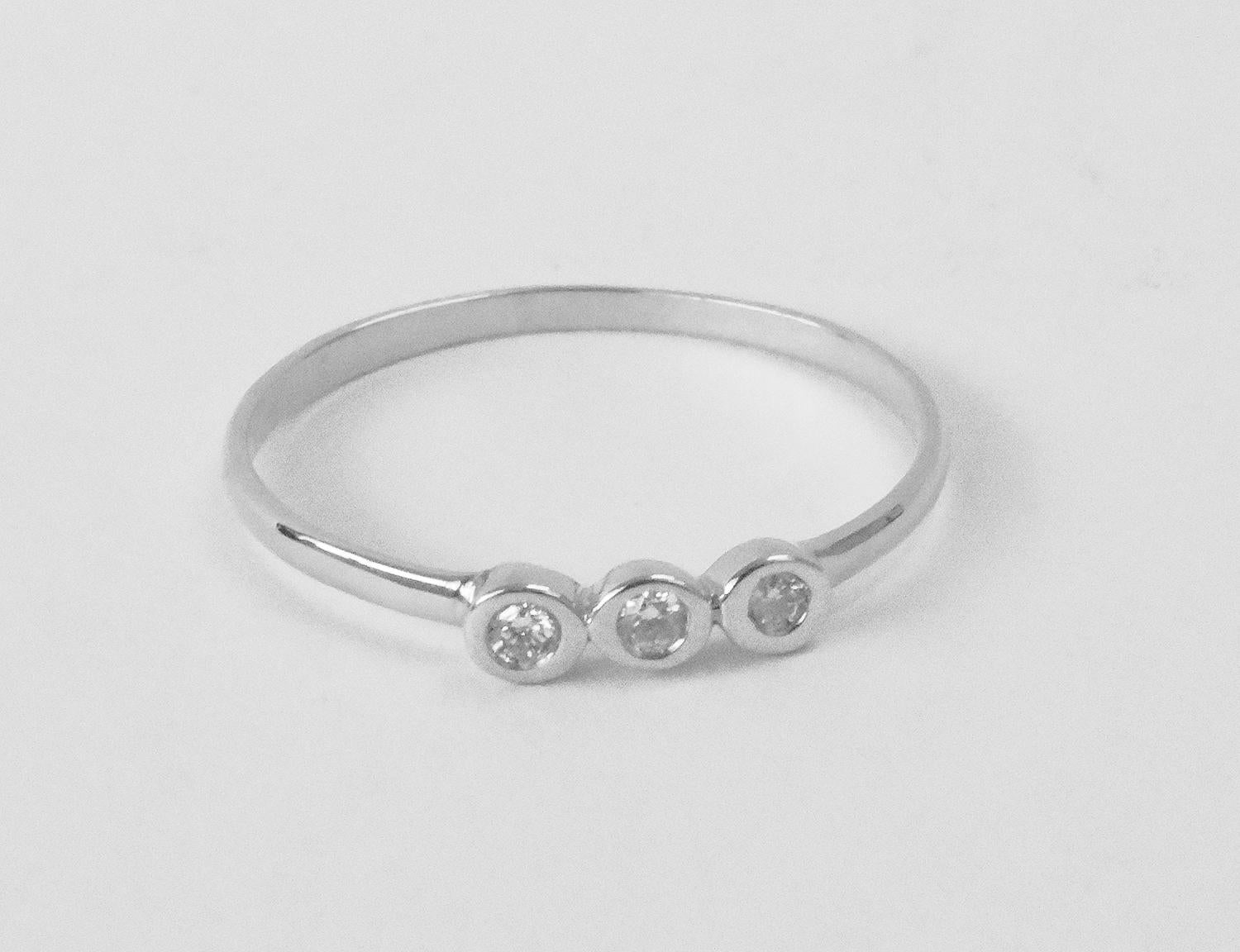 For Sale:  14k Gold Diamond 1.9 mm Ring Bezel Setting Three Diamond Ring Trio Diamond Ring 4