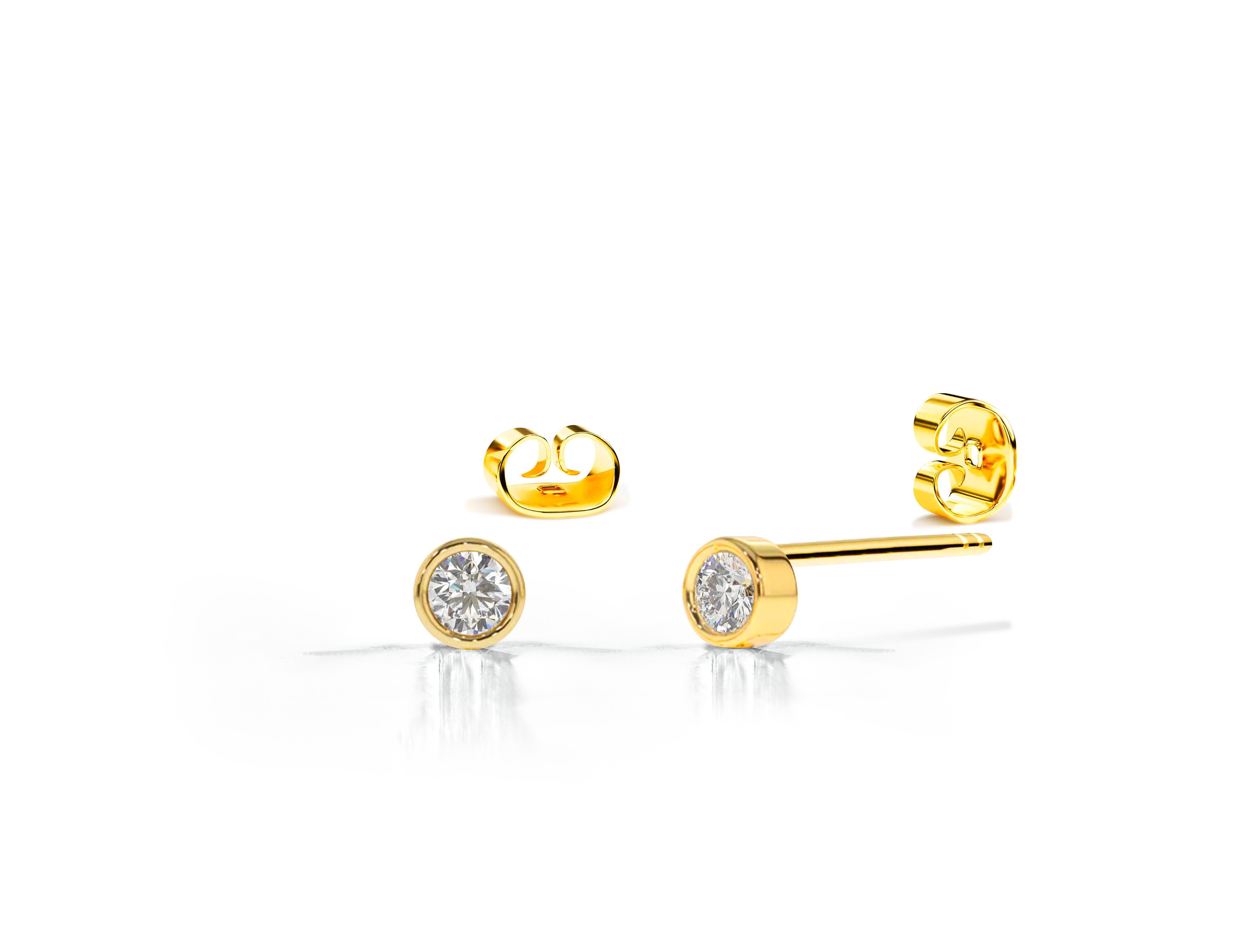Clous d'oreilles en or 14 carats avec diamants de 2,5 mm et diamants taille  Dainty  sertis sur le chaton en vente 4