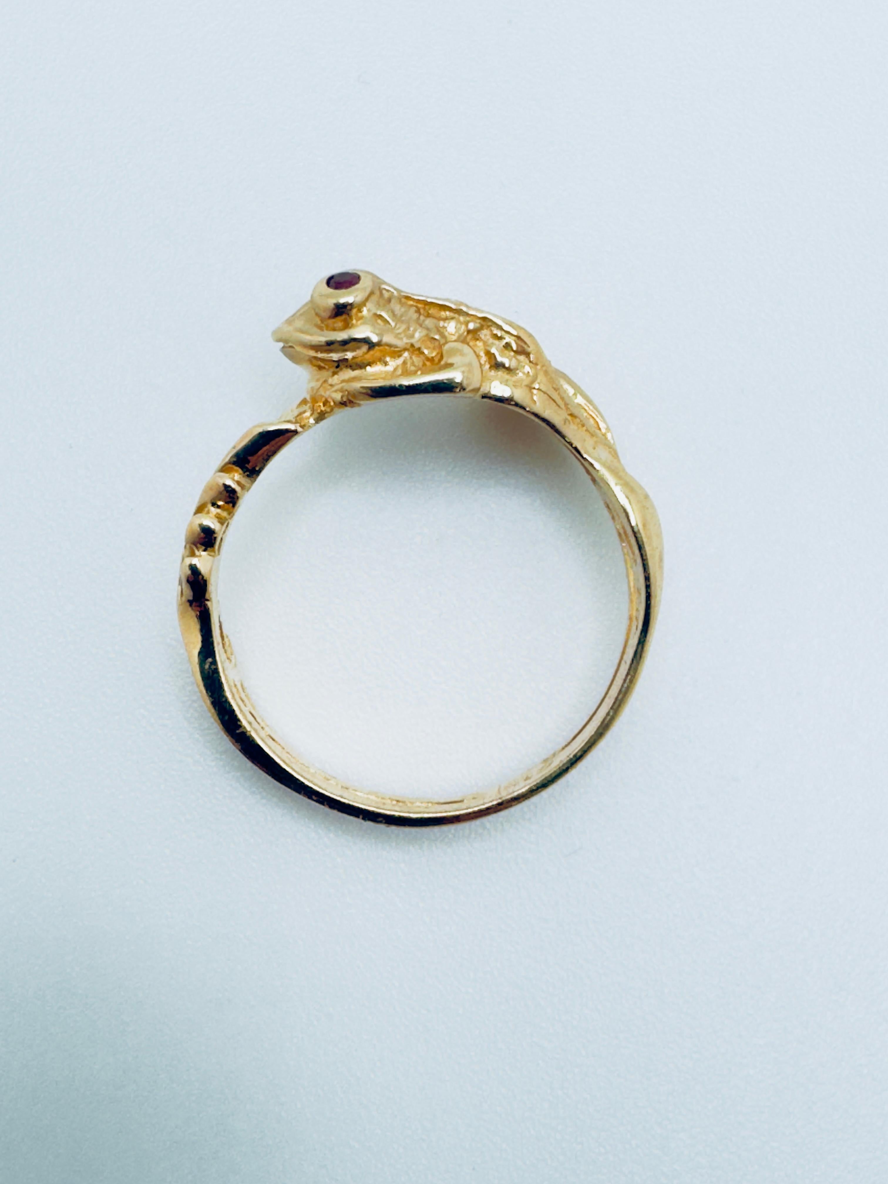 Art Deco 14K Gold Diamond and Ruby Frog Ring For Sale