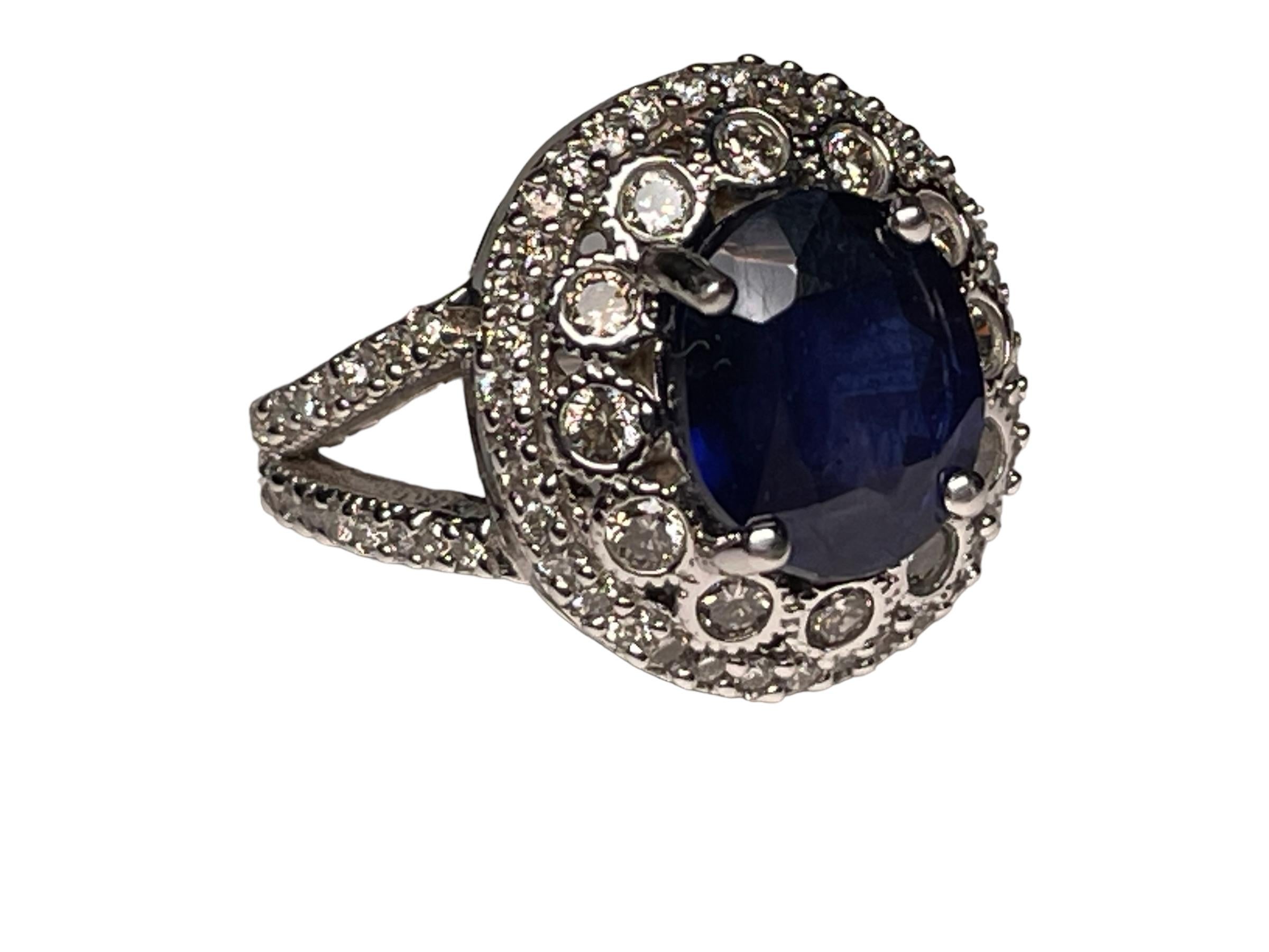 14K Gold Diamond And Sapphire Ring For Sale 7