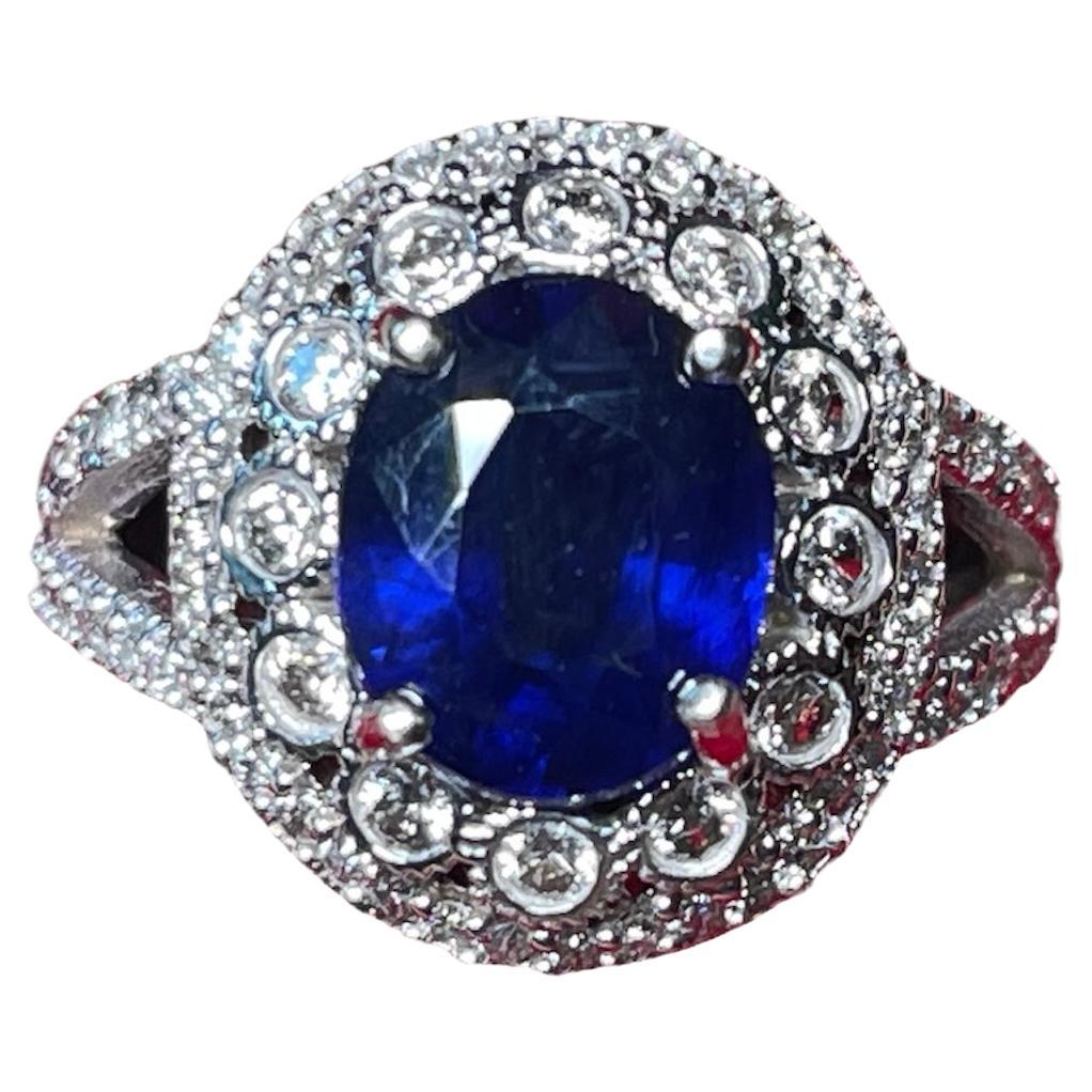 14K Gold Diamond And Sapphire Ring For Sale