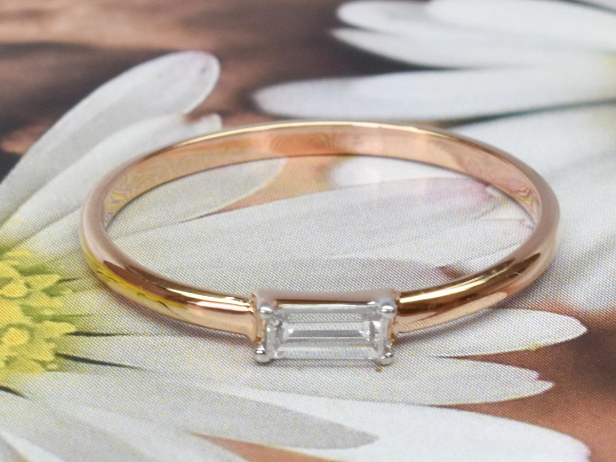 For Sale:  14k Gold Diamond Baguette Baguette Diamond Engagement Ring 6